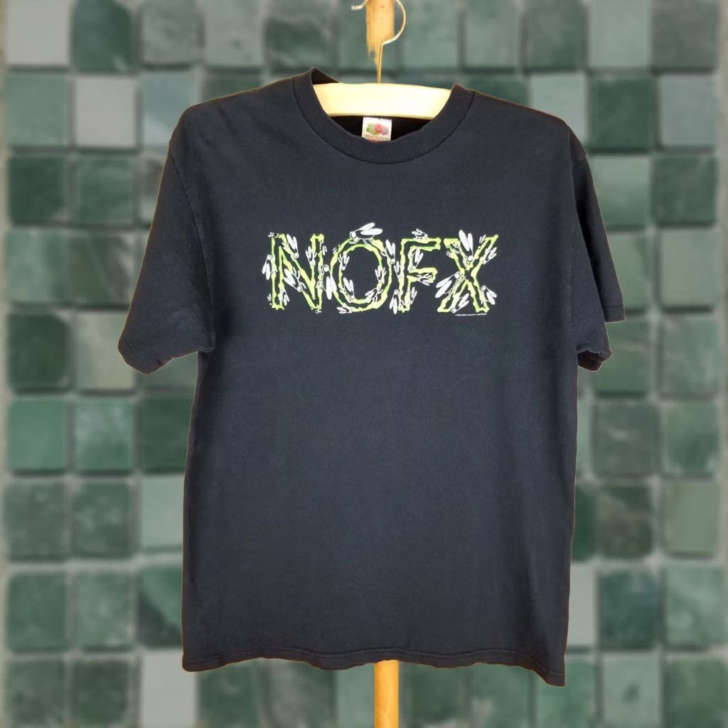 Fruit Of The Loom VINTAGE NOFX PUNK ROCK BAND T-SHIRT Black Large Cotton 2002 Size US L / EU 52-54 / 3 - 1 Thumbnail