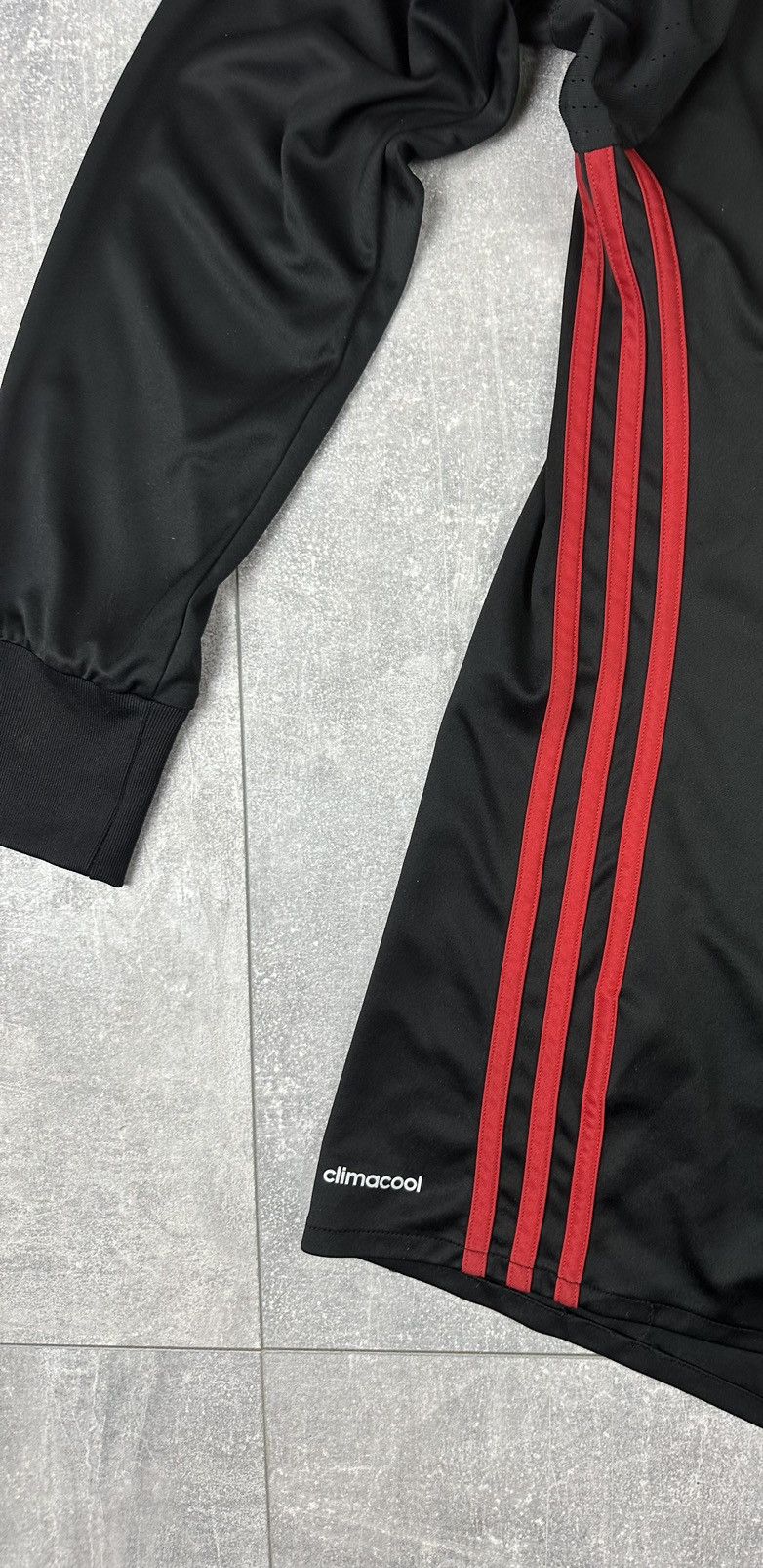 Adidas Adidas Manchester United Goalkeeper 2016/17 Home Jersey Size US M / EU 48-50 / 2 - 21 Thumbnail