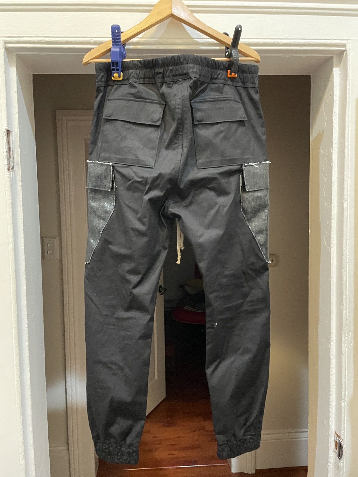 UNIQLO EZY JEANS SPORT JOGGER
