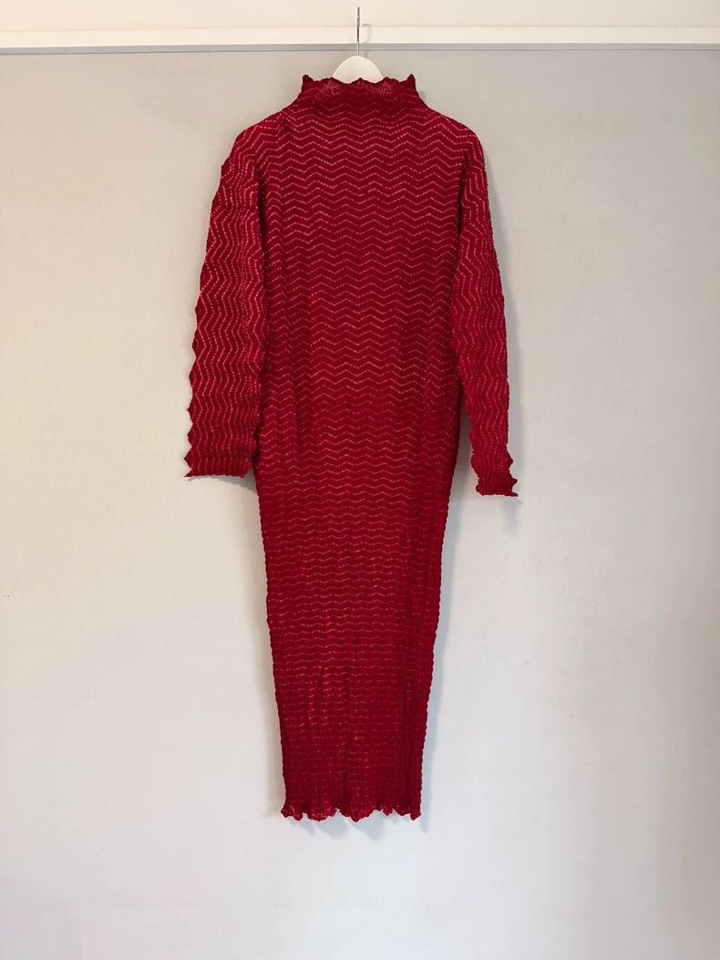 Issey Miyake Issey Miyake A hand-stitched red dress with a main thread Size M / US 6-8 / IT 42-44 - 8 Thumbnail