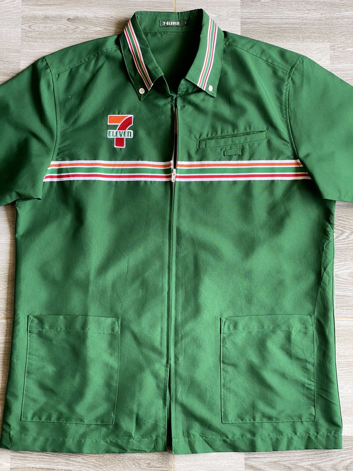 Japanese Brand × Vintage VTG 7-ELEVEN Uniform Shirt/Jacket Zip Up Size US L / EU 52-54 / 3 - 3 Thumbnail