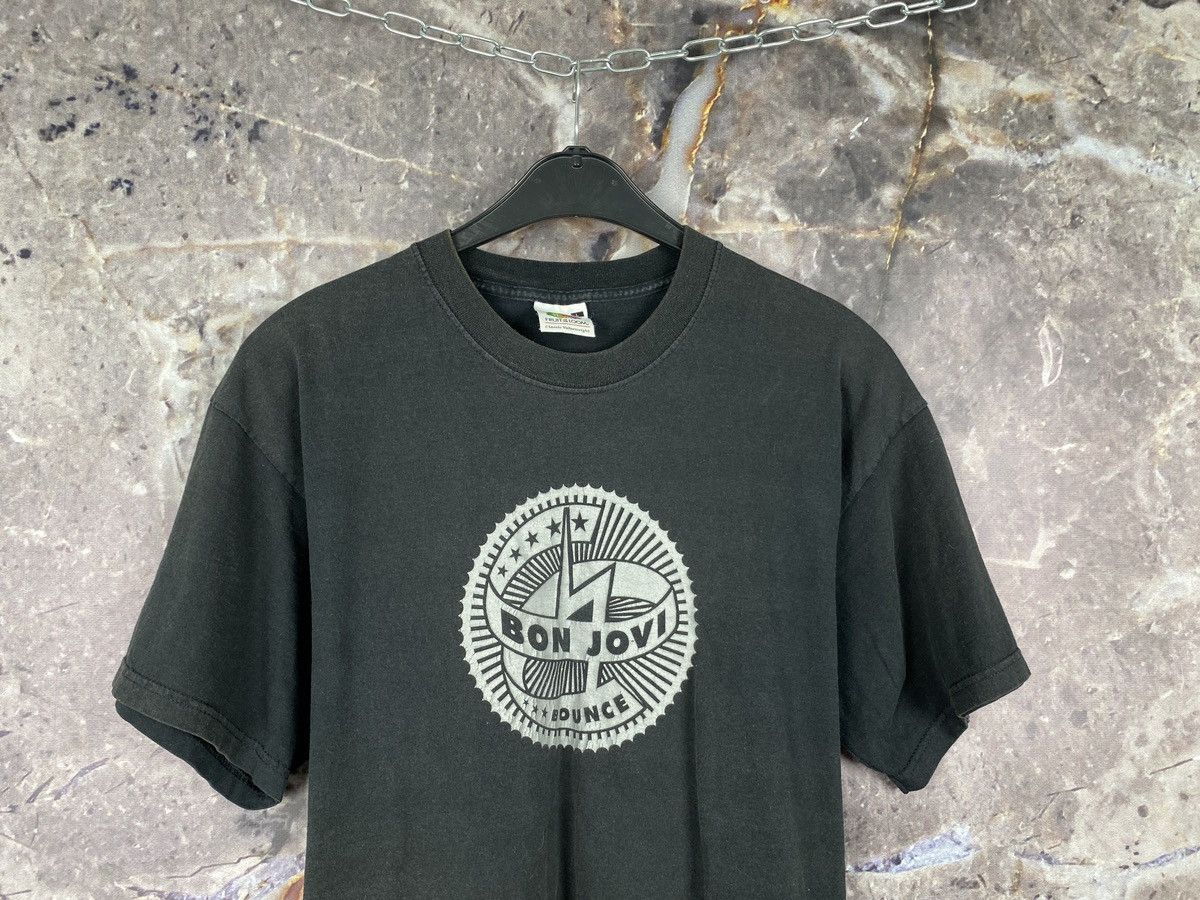 Band Tees Men’s Bob Jovi T-Shirt World Tour 2003 Music Size Large Size US L / EU 52-54 / 3 - 2 Thumbnail