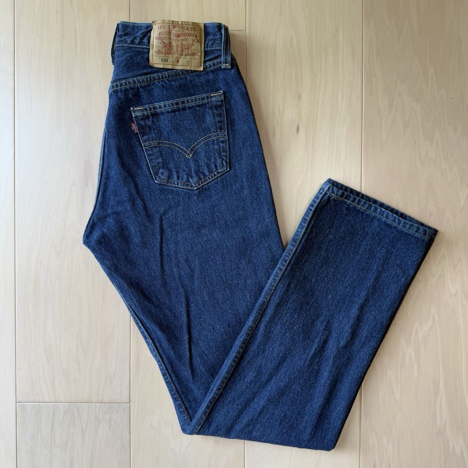 Levi's × Vintage Vintage Levis 501 Jeans 28 Blue 90s Dark Wash Made in USA Size US 28 / EU 44 - 2 Thumbnail