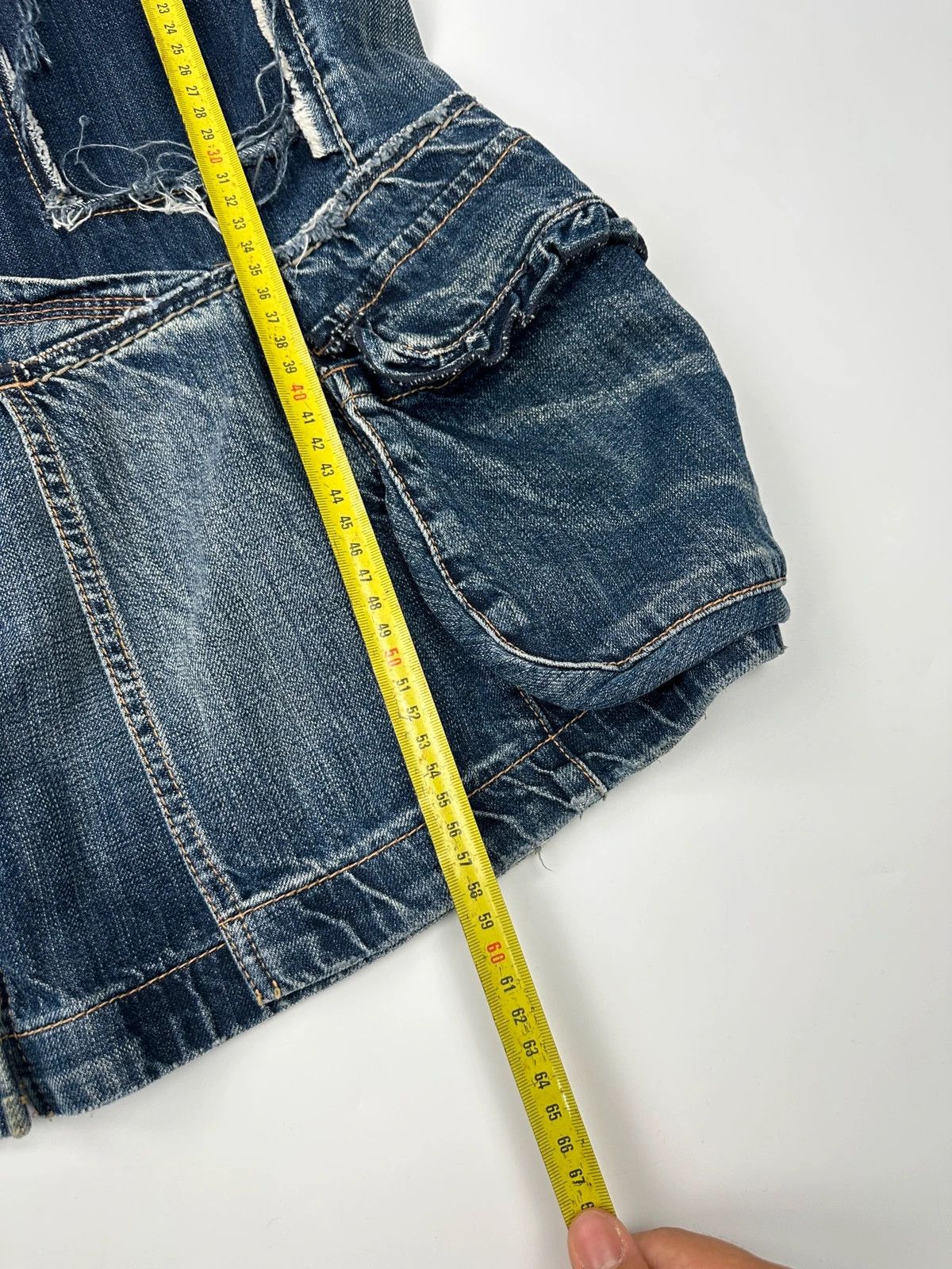 Marithe + Francois Girbaud Marithé + Francois Girbaud SS2001 Denim Destroy Skirt Size 27" / US 4 / IT 40 - 14 Thumbnail