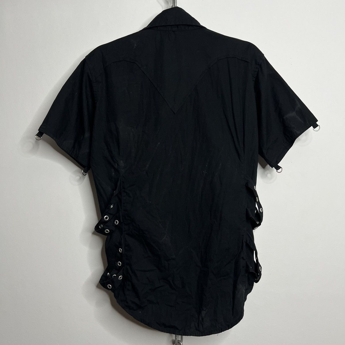 Japanese Brand MAD PUNKS BLACK BONDAGE STRAP GRAPHIC SHIRT Size US M / EU 48-50 / 2 - 6 Thumbnail