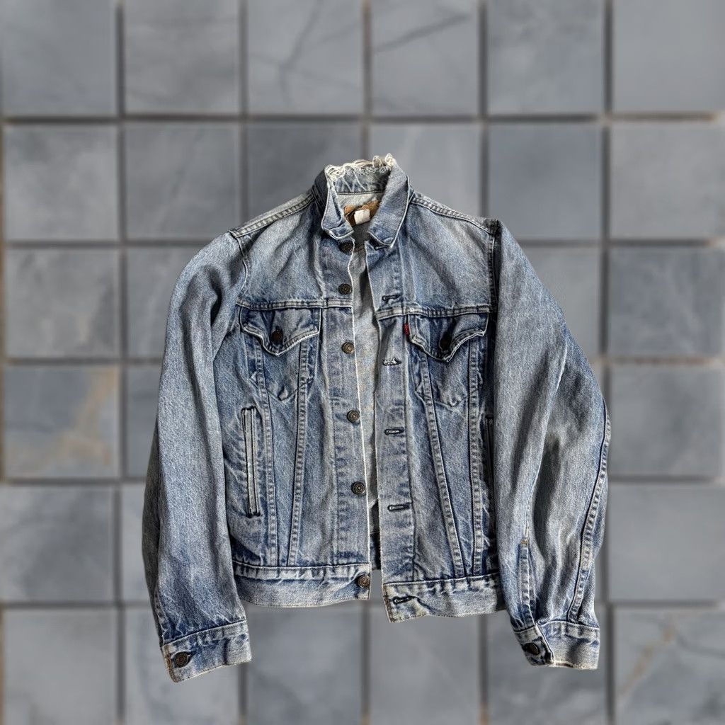 Levi's VINTAGE Levi's Jacket Mens 42 Blue Denim Bomber Trucker Short Cuff Button Front Pockets Made USA 80s Size US XS / EU 42 / 0 - 1 Thumbnail
