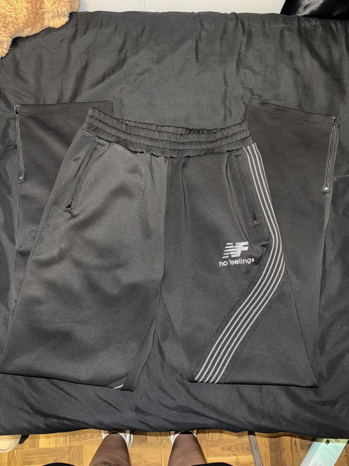Other “No Feelings” Black Long Sweatpants Size S Size US 29 - 5 Thumbnail