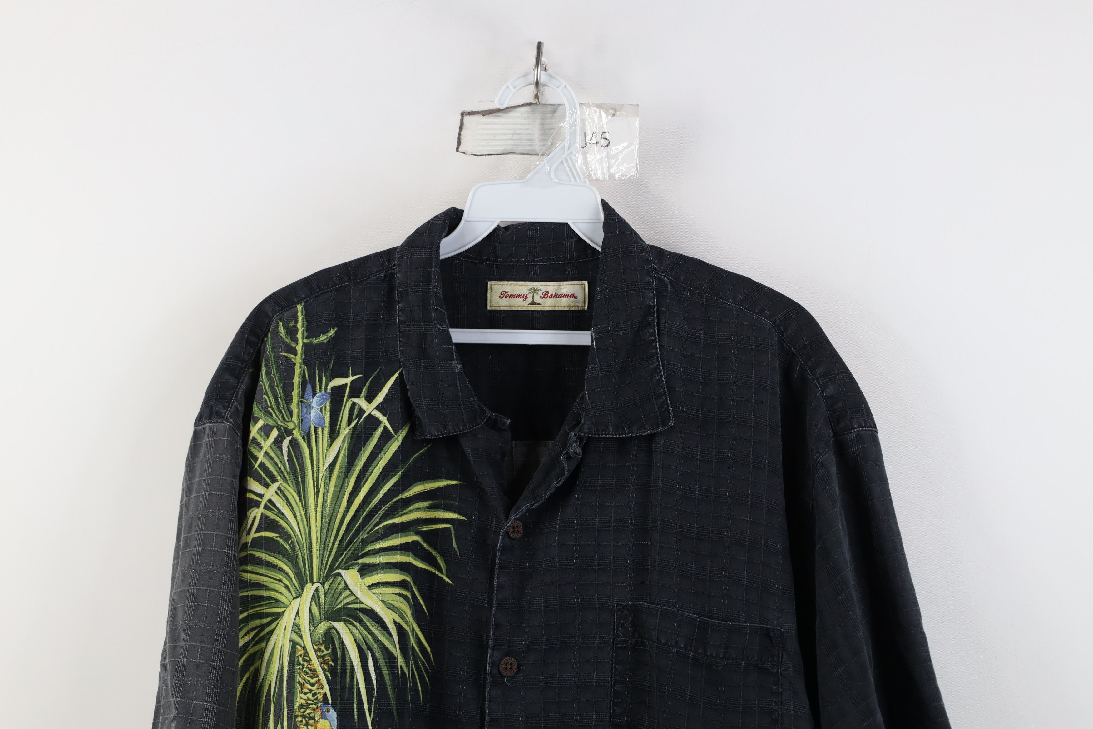 Tommy Bahama Vintage Tommy Bahama Toucan Flower Hawaiian Button Shirt Size US L / EU 52-54 / 3 - 2 Thumbnail
