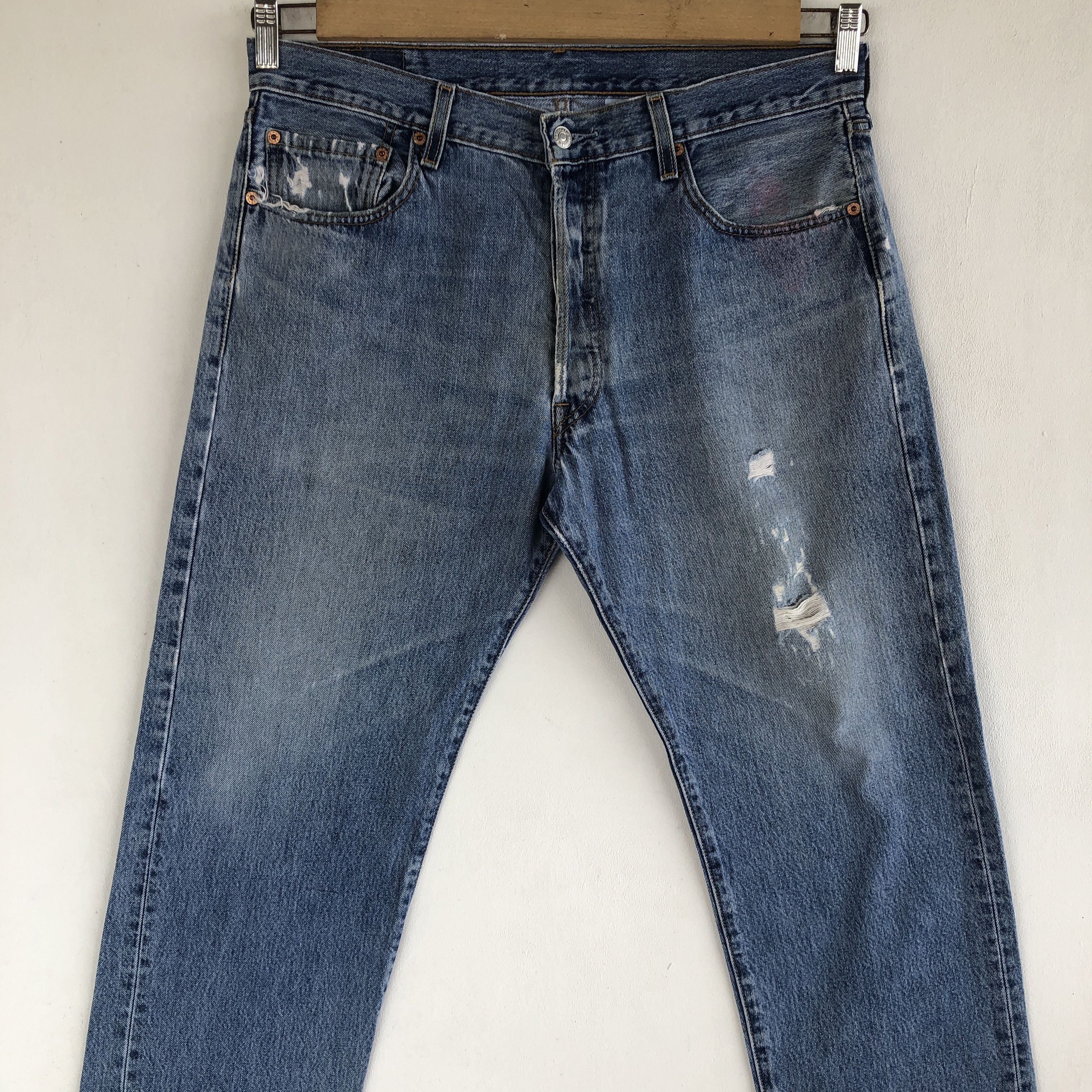 Levi's Vintage Levis 501 Light Wash Jeans Distressed Levi's Denim Size US 32 / EU 48 - 3 Thumbnail
