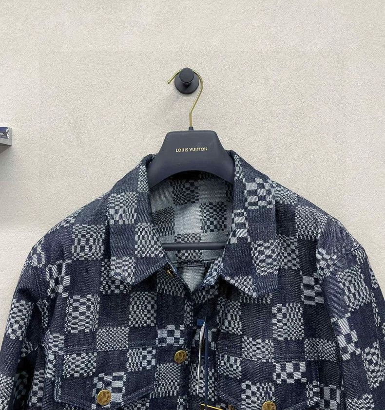 Louis Vuitton Louis Vuitton Black checkerboard denim jacket Size US L / EU 52-54 / 3 - 3 Thumbnail