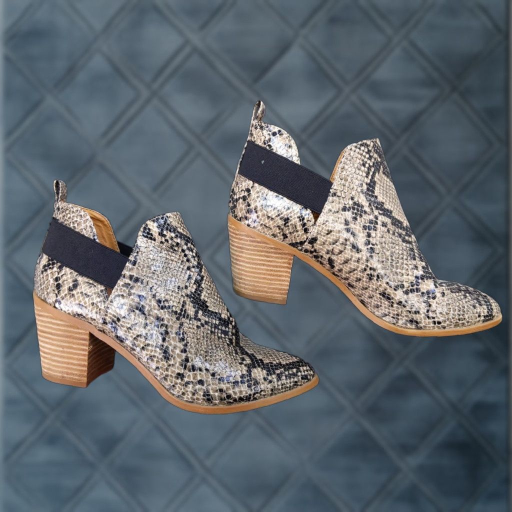Dolce Vita Dolce Vita FIG Boots Womens Size 9.5 Beige Snake Print Ankle Block Heel Booties Size US 10 / IT 40 - 1 Thumbnail