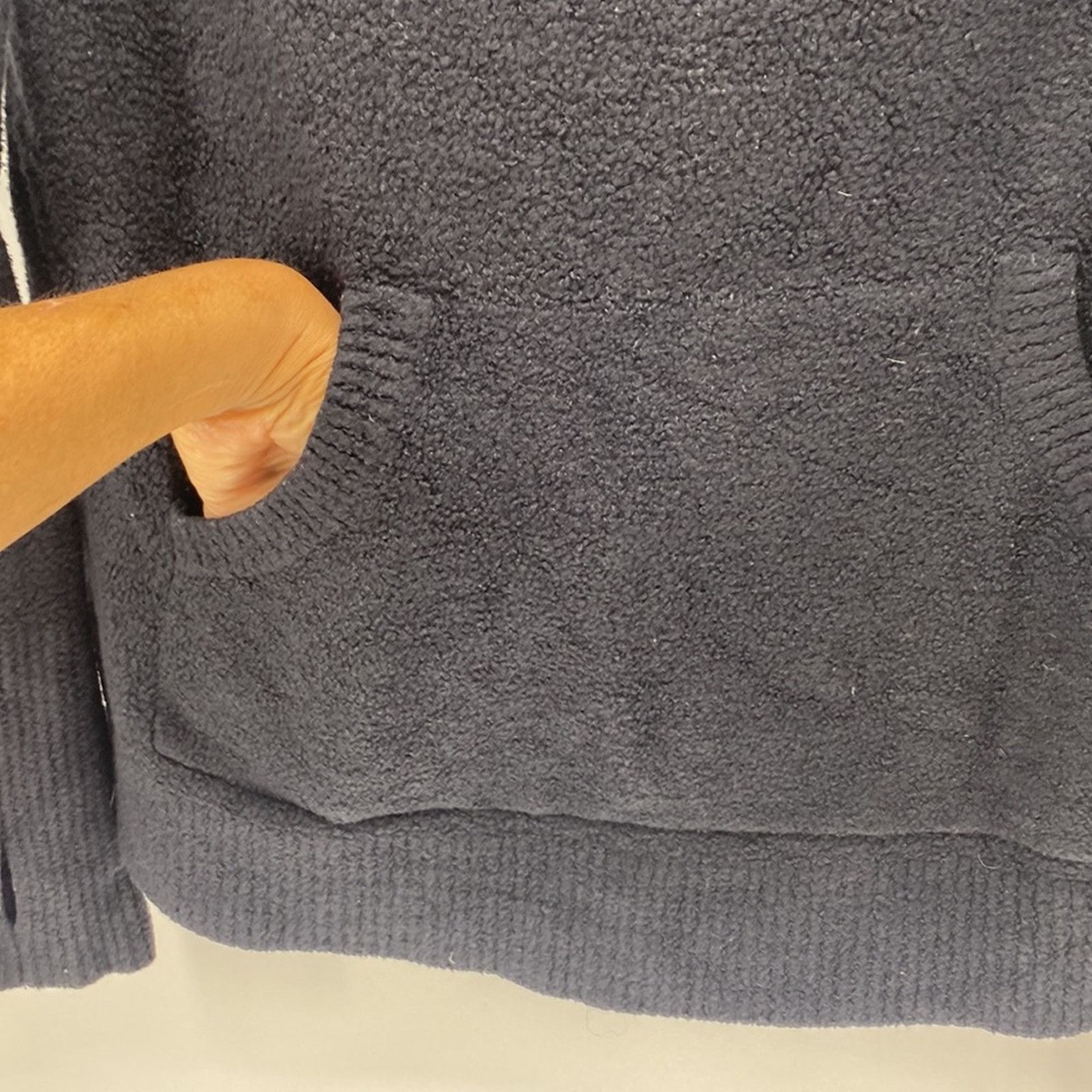 Other Barefoot Dreams cozychic lite fuzzy sweater black sz S Size S / US 4 / IT 40 - 3 Thumbnail