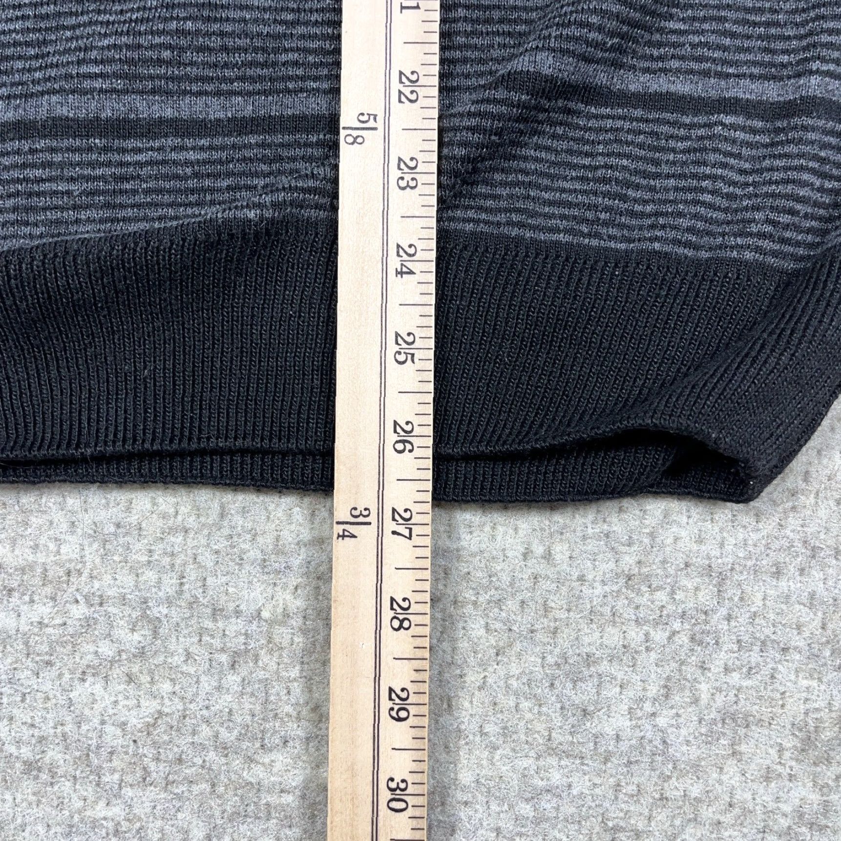 Vintage Vintage Aman Grandpa Sweater Men L Gray Black Geometric Knit Crewneck Pullover Knitwear 80s 90s Retro Streetwear Mens Size US L / EU 52-54 / 3 - 7 Thumbnail