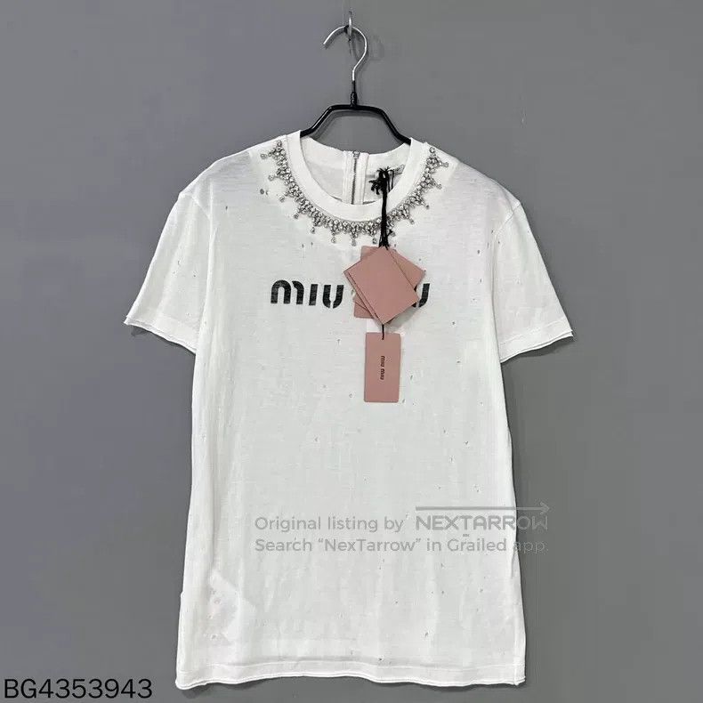 Miu Miu Miu Miu Size M Neck rhinestone logo to make old short sleev Size M / US 6-8 / IT 42-44 - 1 Thumbnail