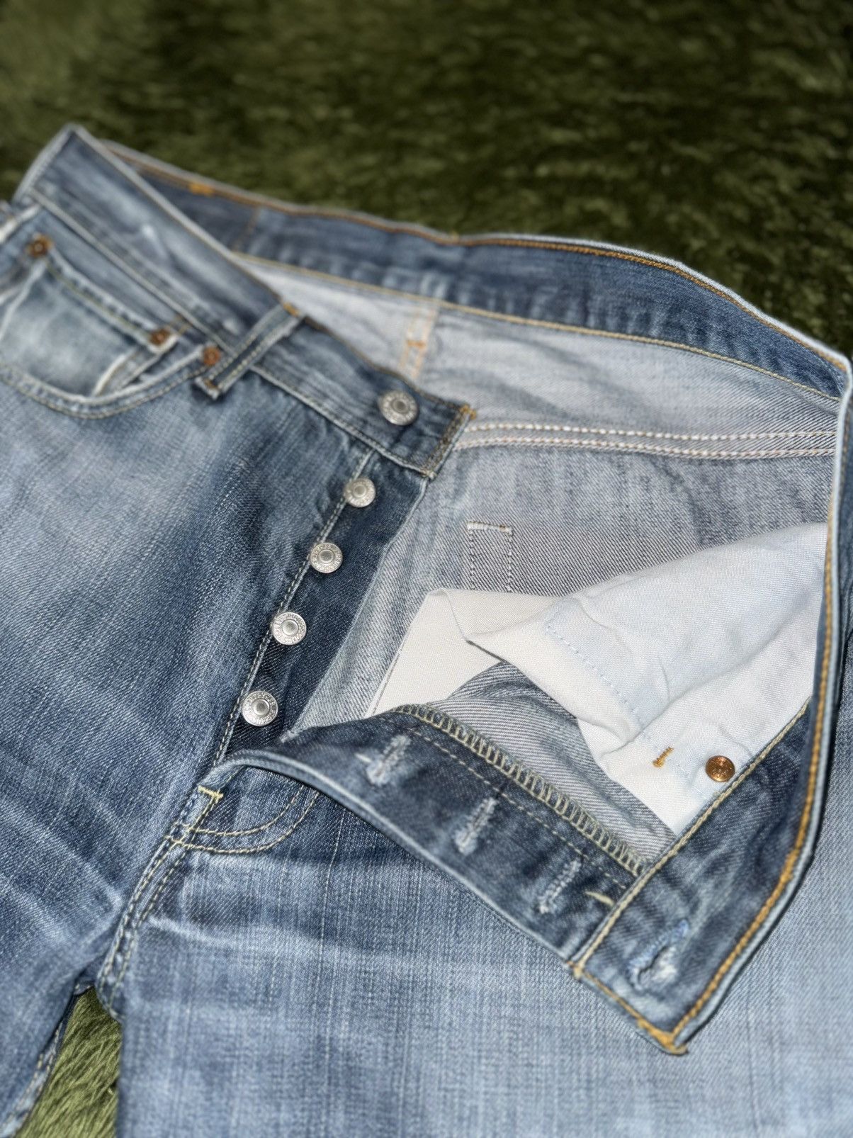 Levi's [W33/L32] Levi’s 501 Eu Release Cut-Off Vintage Wash Denim Size US 33 - 3 Thumbnail
