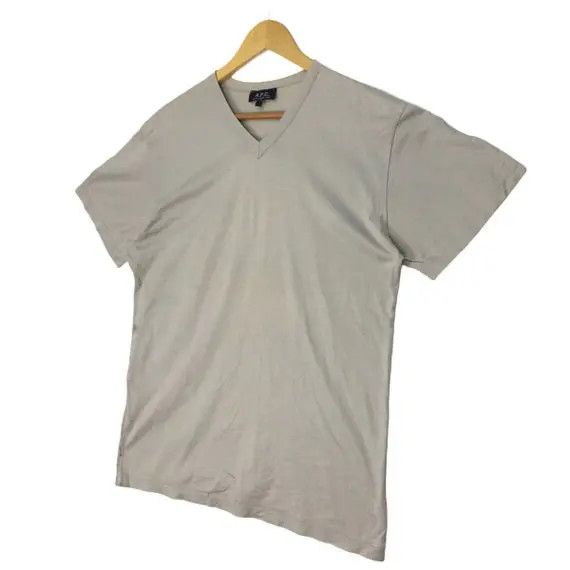 A.P.C. A.P.C Rue De Fleurus Paris V-Neck Made In France Tee Shirt Size US S / EU 44-46 / 1 - 4 Thumbnail