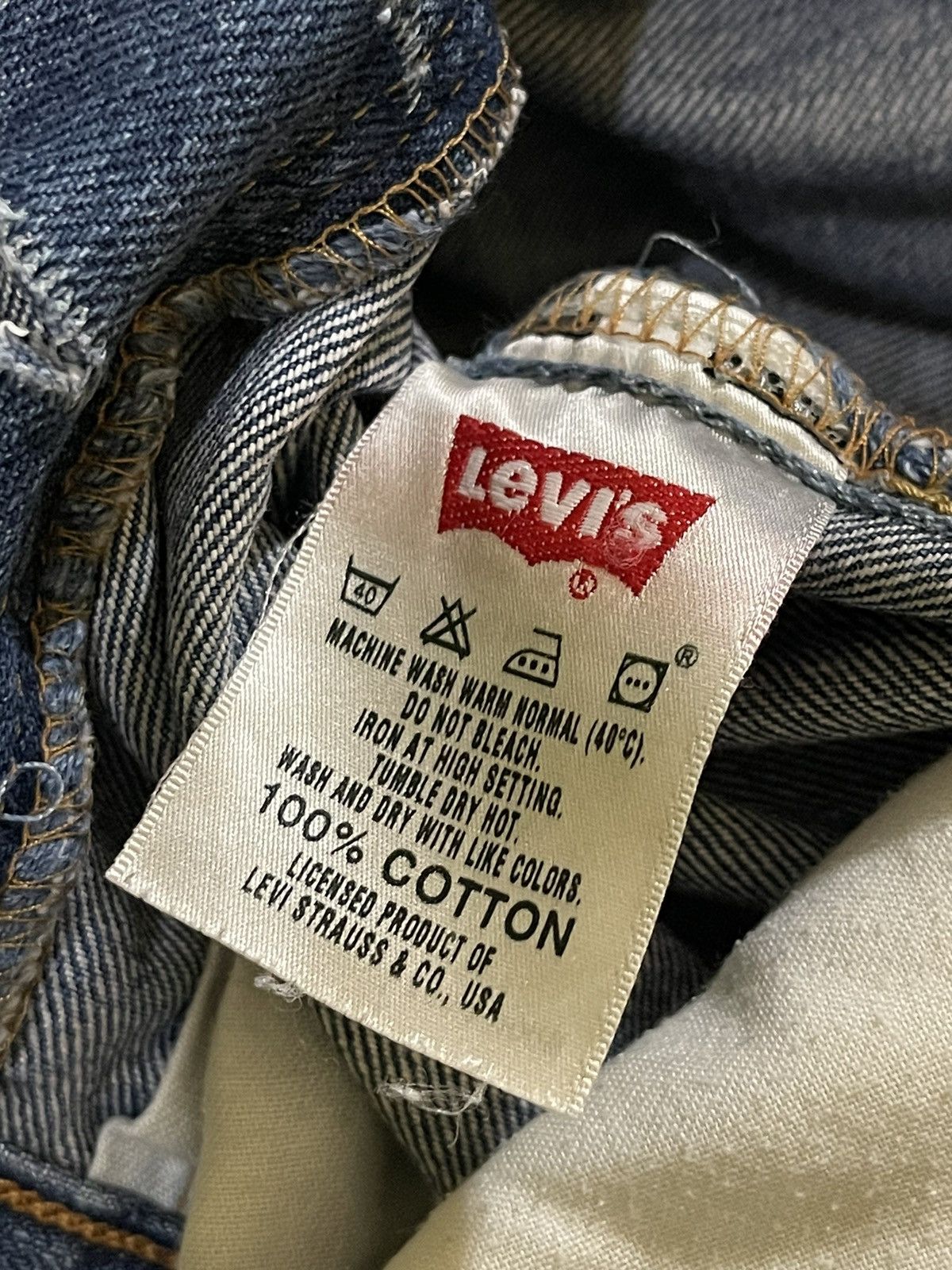Levi's Vintage 2000's Levi's 501 Button Fly C182 Jeans Denim Size US 30 / EU 46 - 14 Thumbnail