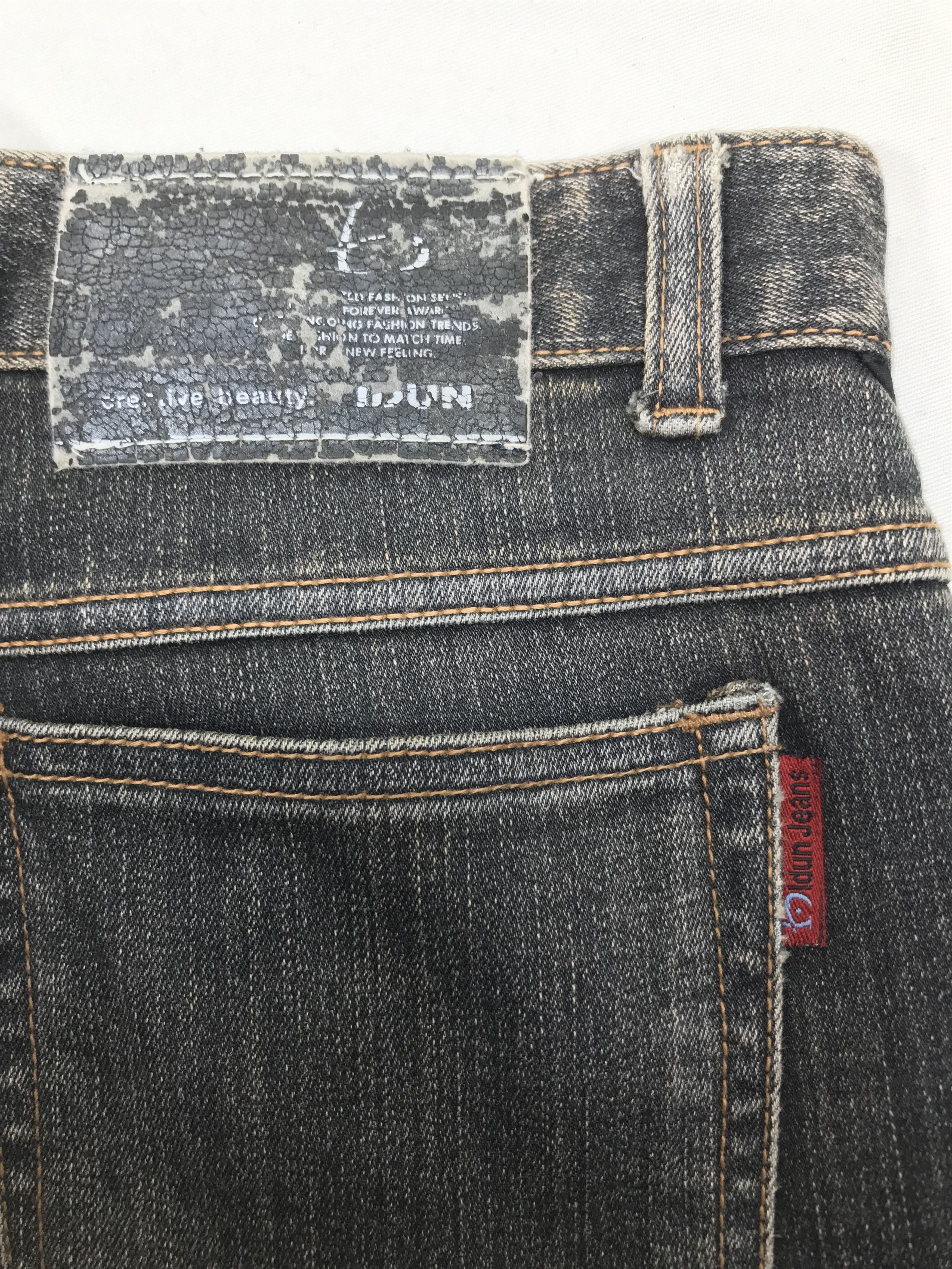 Japanese Brand Vintage Japanese Embroidered Art Bell Bottom Flare Jeans Size 29" - 15 Thumbnail