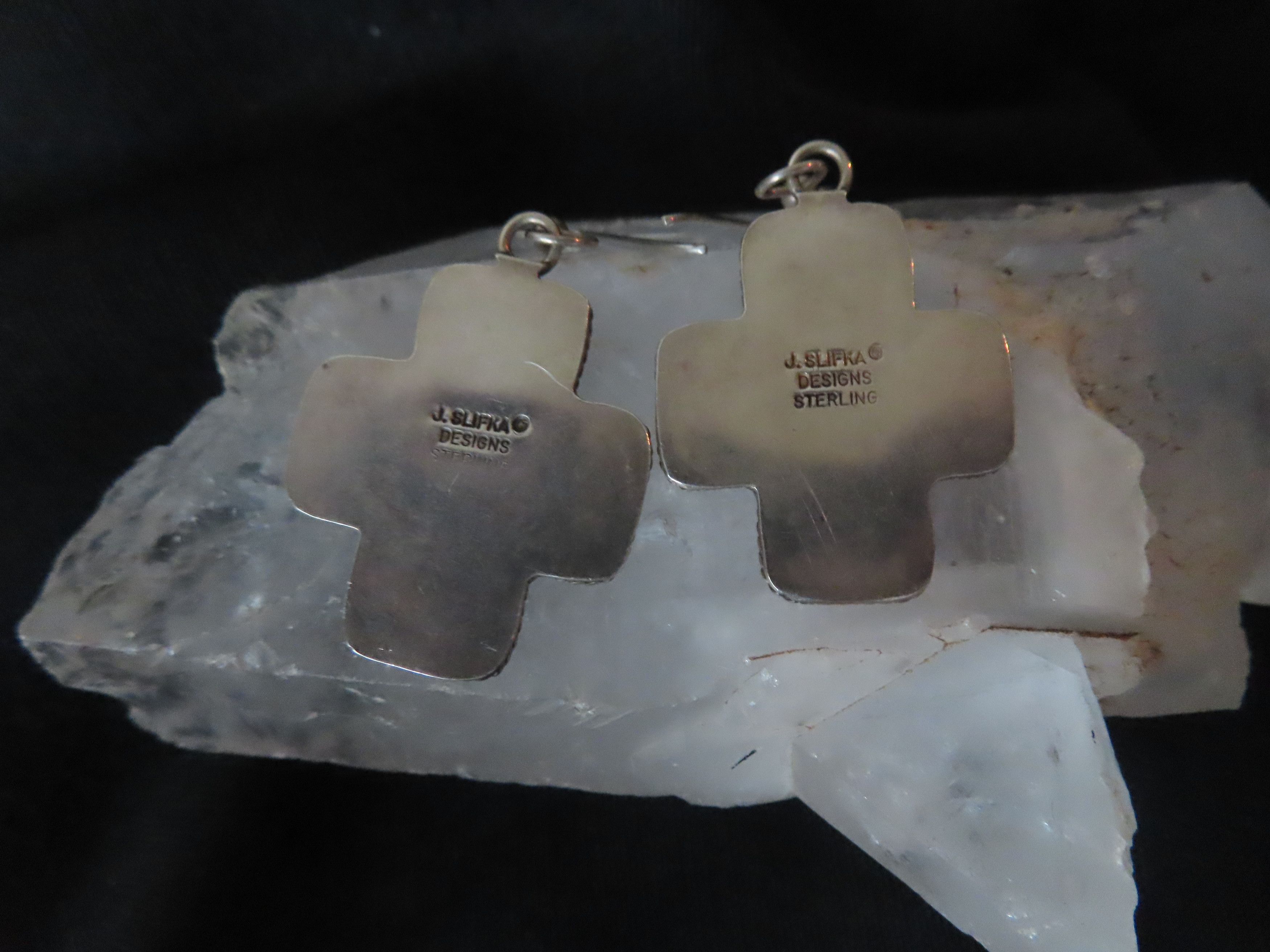 Designer × Vintage Joan Slifka Sterling Silver Spiny Oyster Cross Earrings Size ONE SIZE - 2 Thumbnail