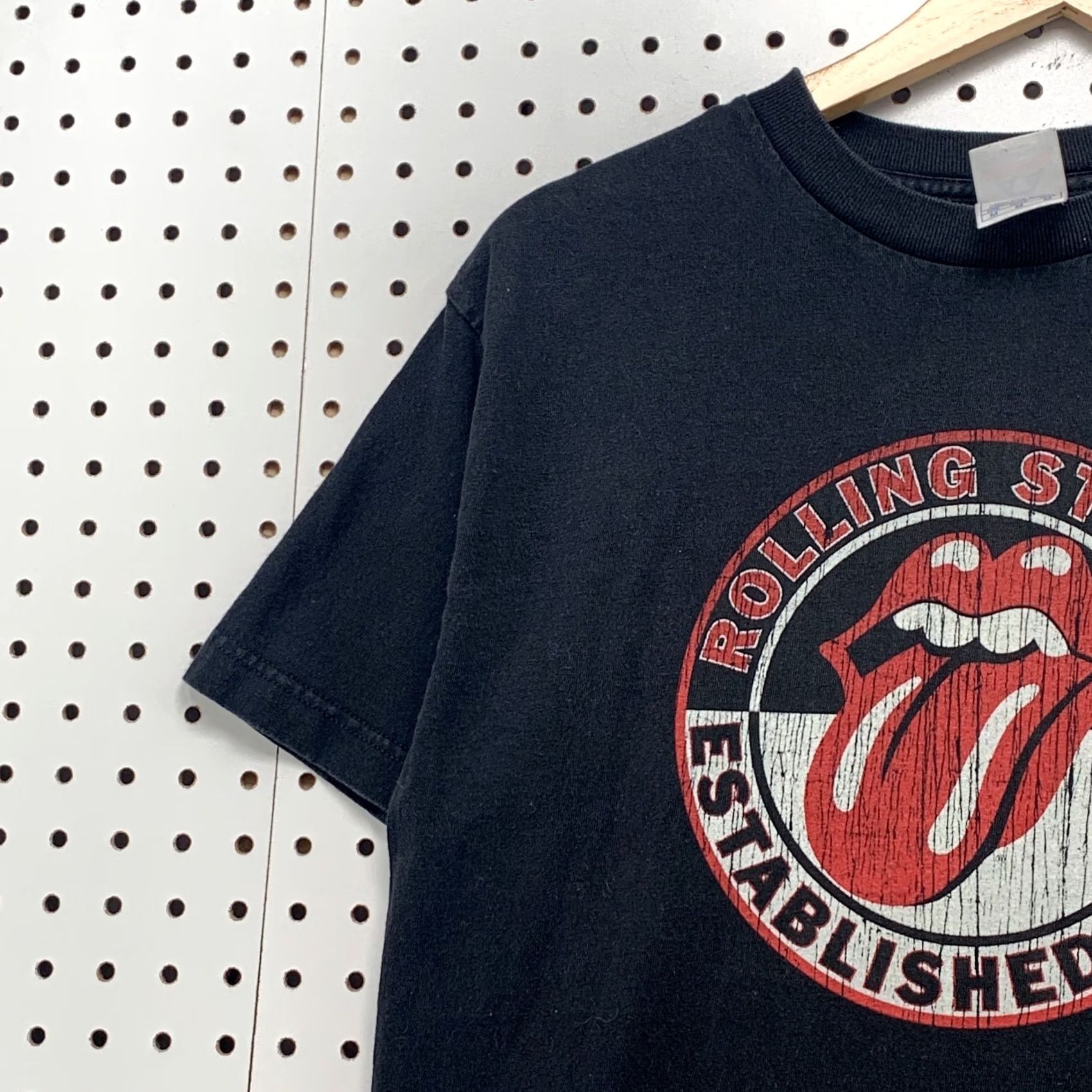 Vintage Rolling Stones Shirt Black Tongue Lips Graphic Adult Medium 19.5x27.5 Music Band Size US M / EU 48-50 / 2 - 7 Thumbnail