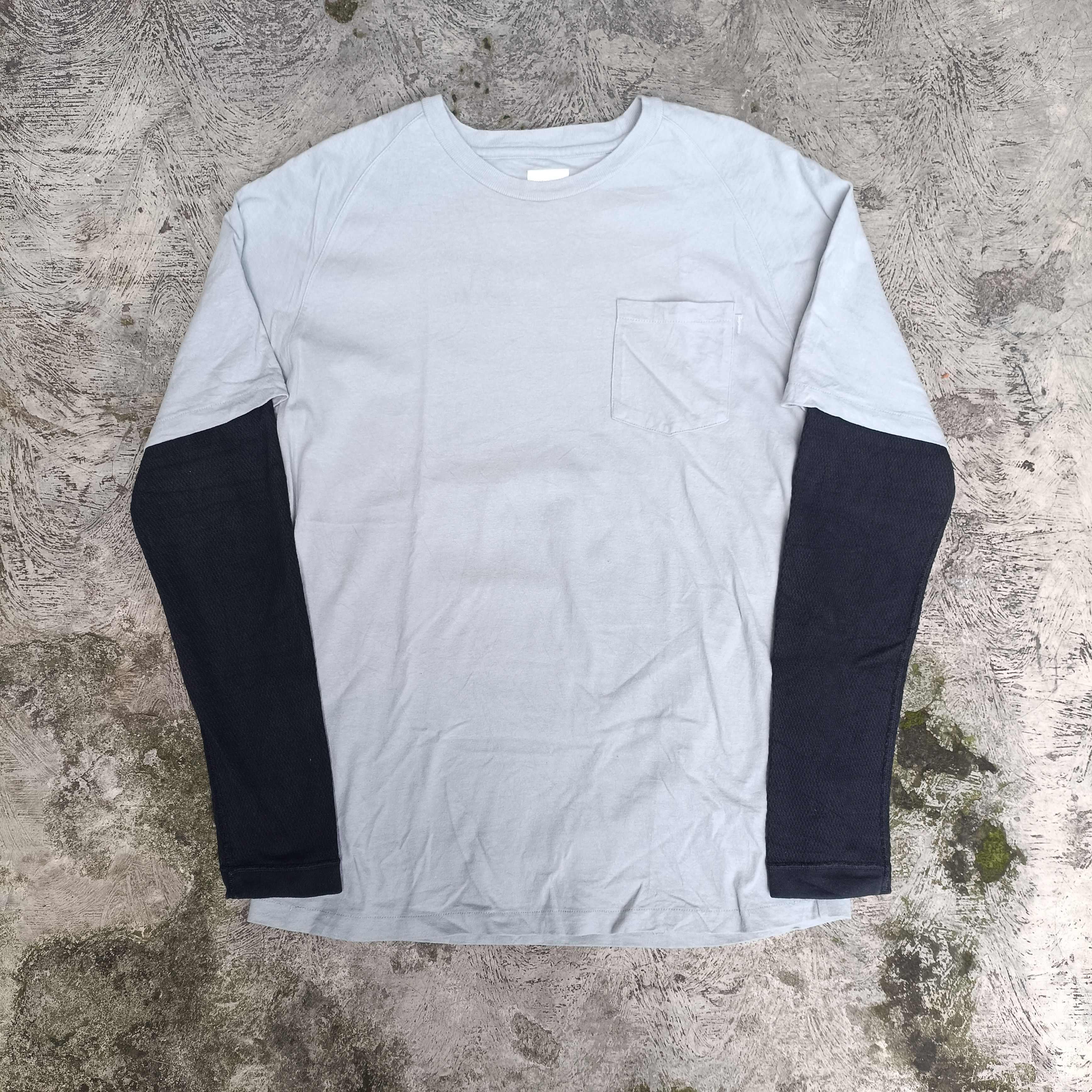 Supreme Supreme 11th Anniversary 2005 Double Layer Tee Size US M / EU 48-50 / 2 - 2 Thumbnail