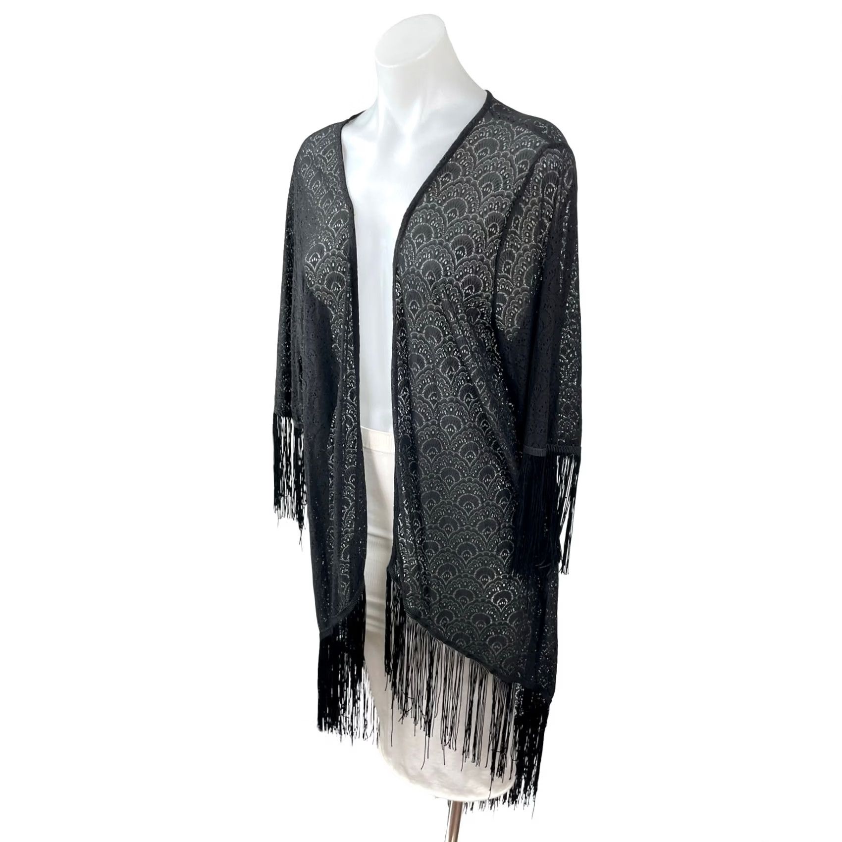 Rain Top Womens M Black Poncho Shawl Cardigan Fringe Tassel Batwing Sleeve Patterned, Women's — image 3 of 5