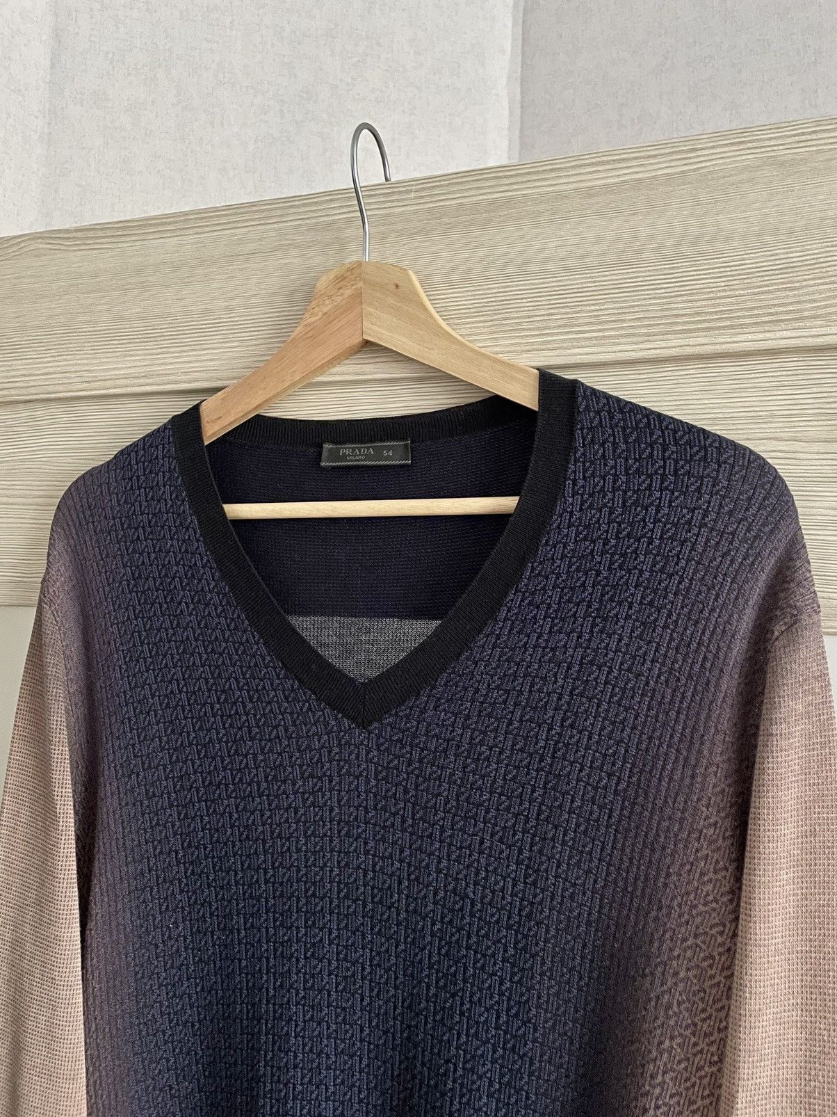Prada Prada Milano Multi Silk V-neck Lightweight Gradient Jumper Size US L / EU 52-54 / 3 - 4 Thumbnail