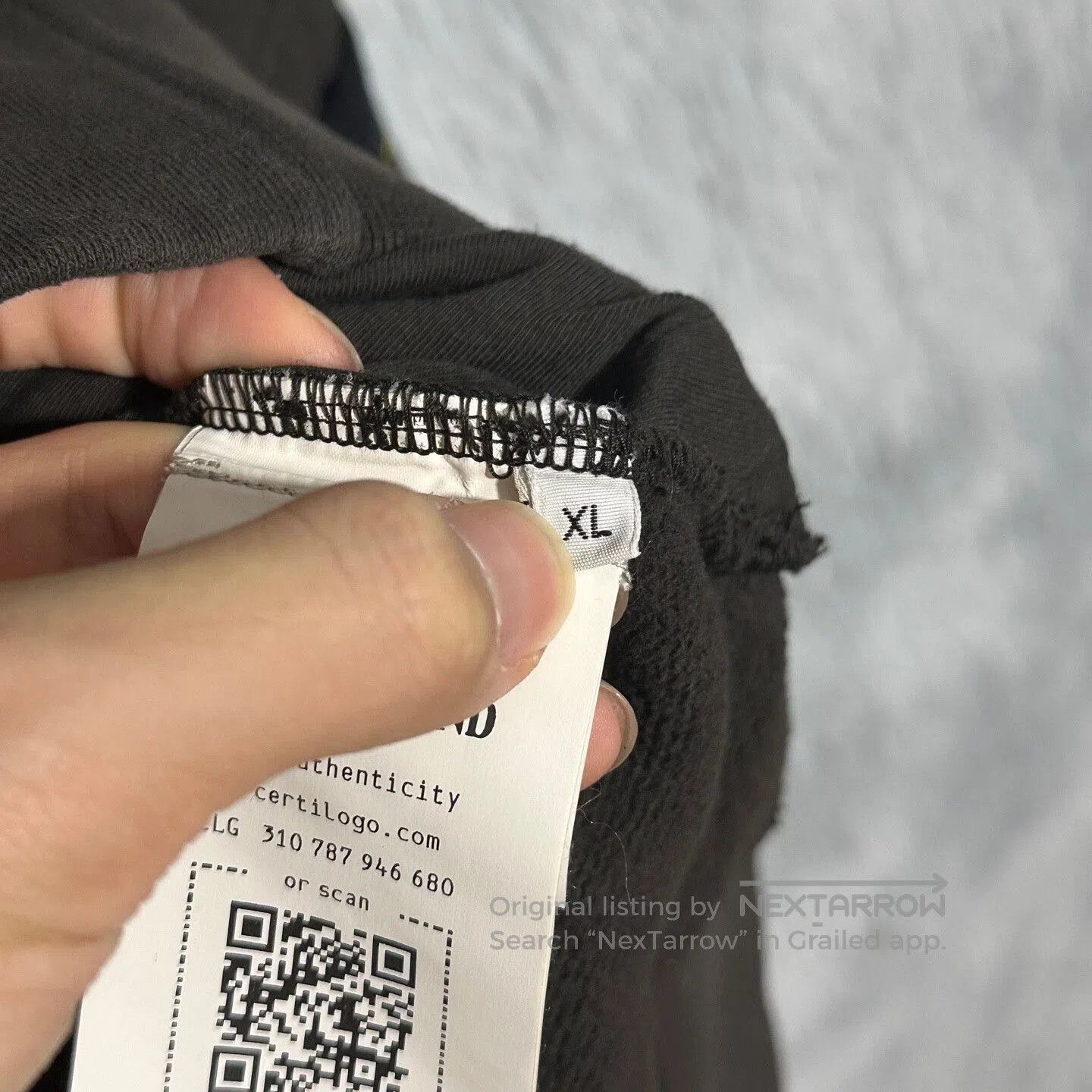 Stone Island stone island zip-up hoodie in deep brown. Size US XL / EU 56 / 4 - 6 Thumbnail