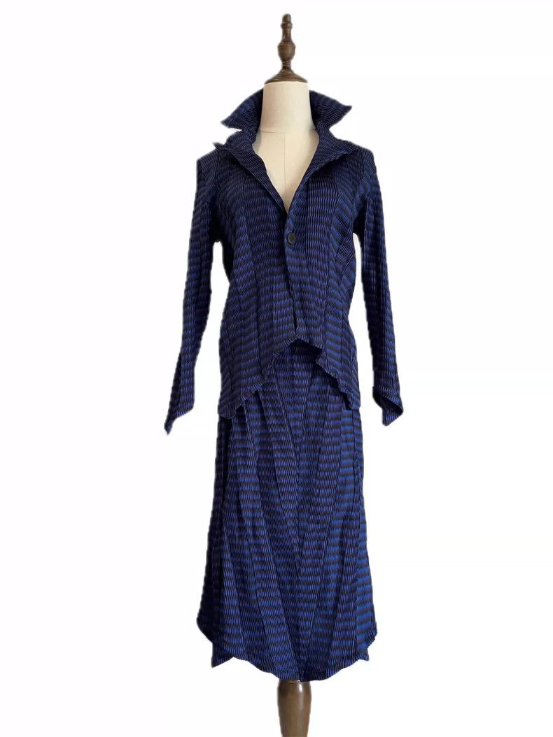 Issey Miyake Issey Miyake size:2 Blue main line 3D stereoscopic pleated Size M / US 6-8 / IT 42-44 - 6 Thumbnail