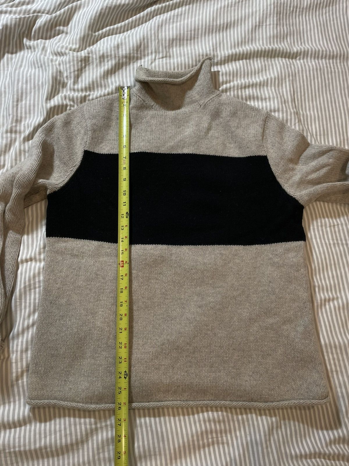 J.Crew J.Crew Rollneck Sweater with Chest Stripe in Heather Taupe Size US S / EU 44-46 / 1 - 8 Thumbnail