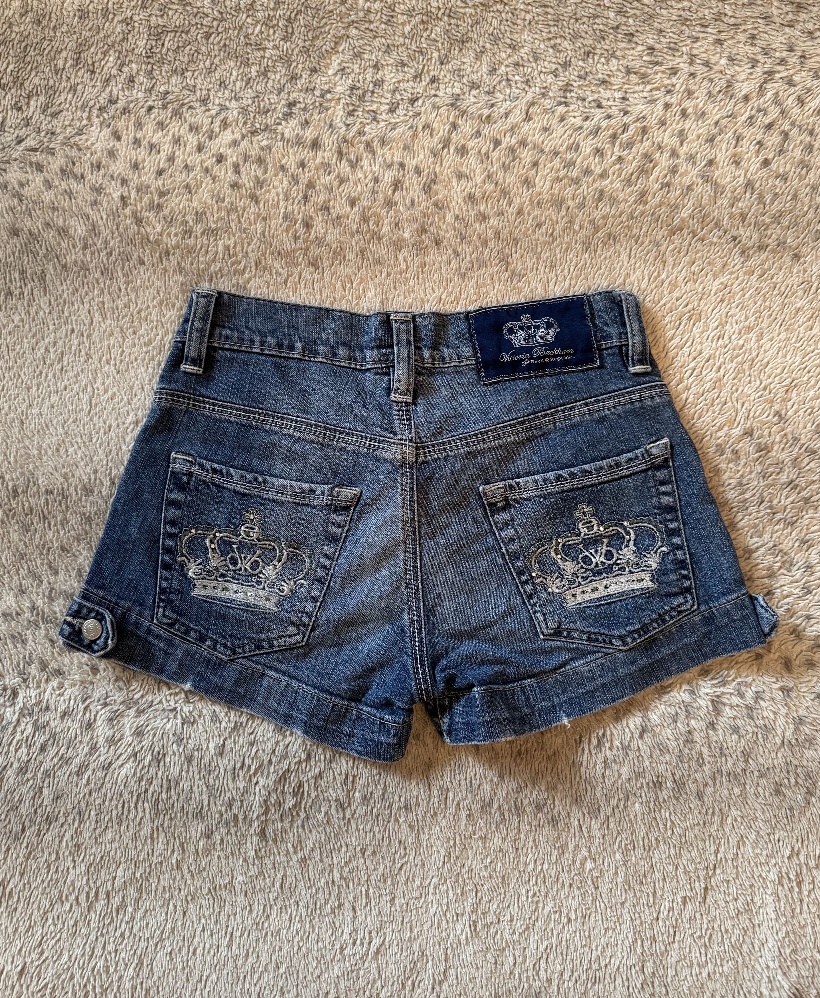 Victoria Beckham Victoria Beckham Vintage Y2K Mini Denim Shorts Size 28" / US 6 / IT 42 - 1 Thumbnail