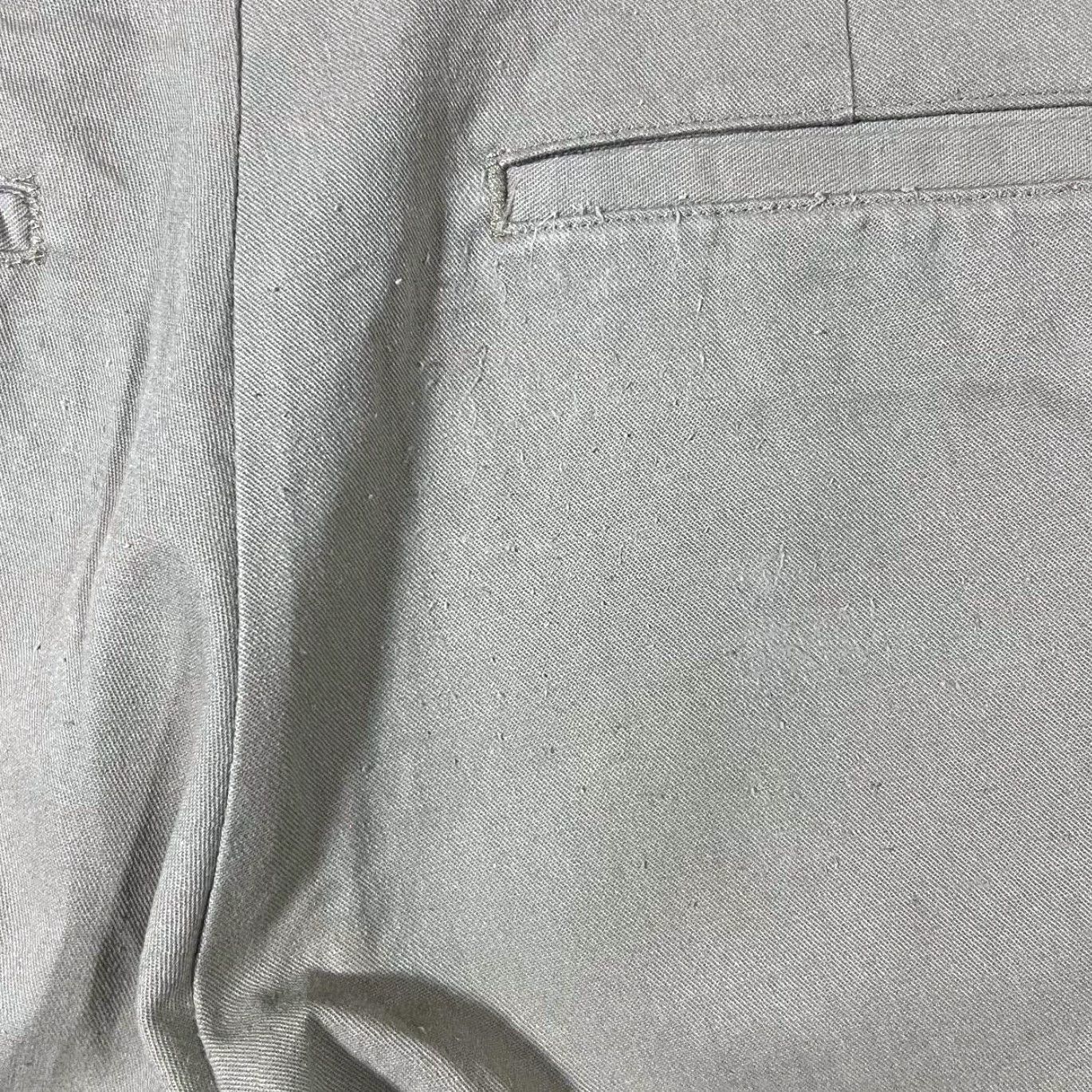 Dickies Dickies Classic Beige Skater Chino Shorts 28 Mens Casual Cotton Blend Zip Fly Button Fly Dickies Beige 28 Boys? Size US 28 / EU 44 - 4 Thumbnail