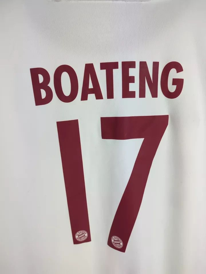 Adidas 2016-17 FC Bayern Munich third #17 Boateng FOOTBALL Kit Size US XL / EU 56 / 4 - 6 Thumbnail