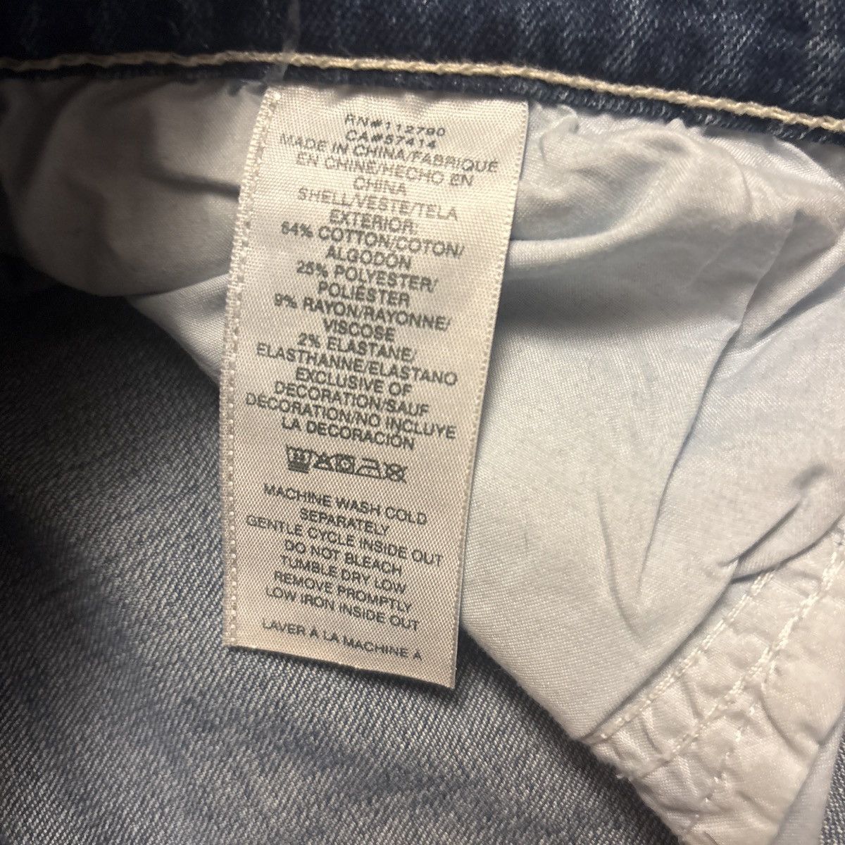 True Religion True Religion light wash denim jeans with a relaxed fit Size US 30 / EU 46 - 5 Thumbnail