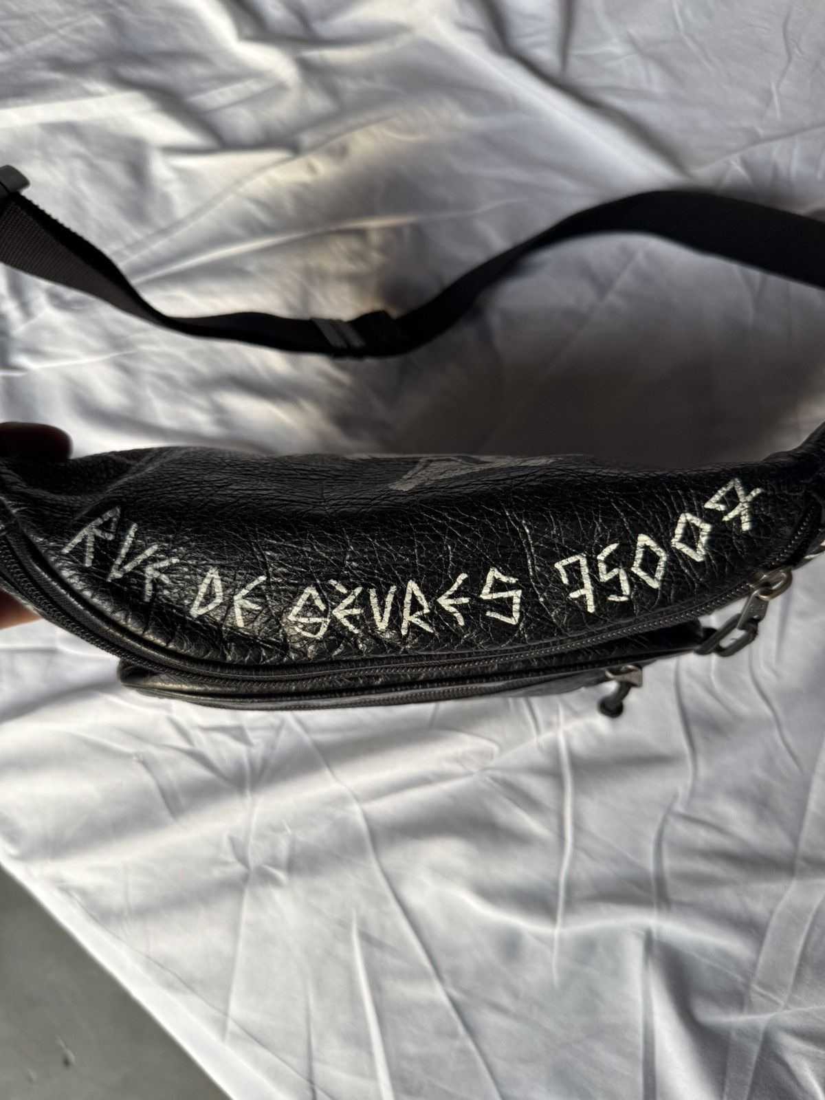 Balenciaga Balenciaga Black Graffiti Explorer Belt Bag Size ONE SIZE - 15 Thumbnail