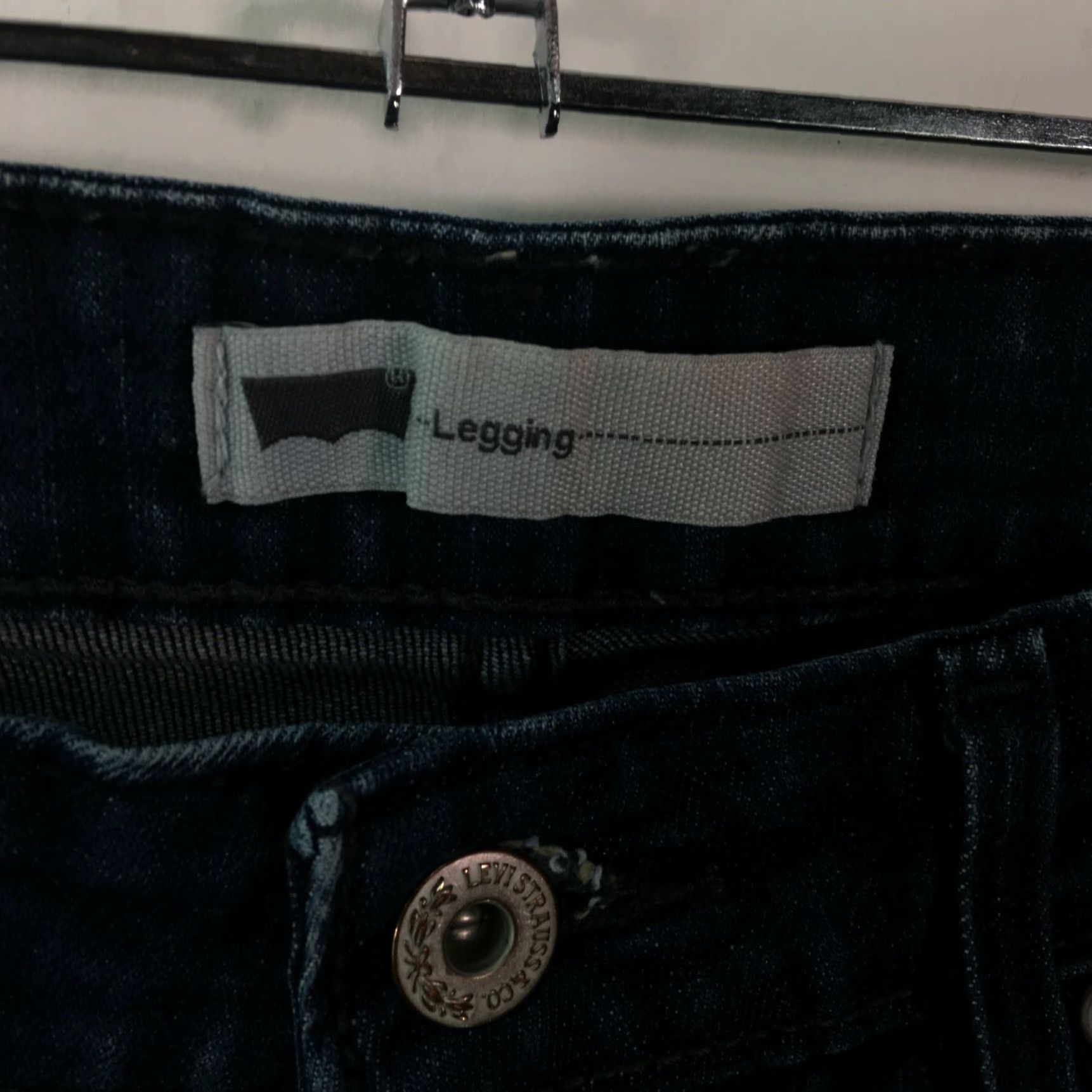 Levi's Levi's Womens Casual Medium Wash Blue Denim Legging Jeans 8M 29x30 (Regular) Belt Loops 5-Pocket Design Denim Blue Legging Jeans Womens Regular Size 30" / US 8 / IT 44 - 6 Thumbnail