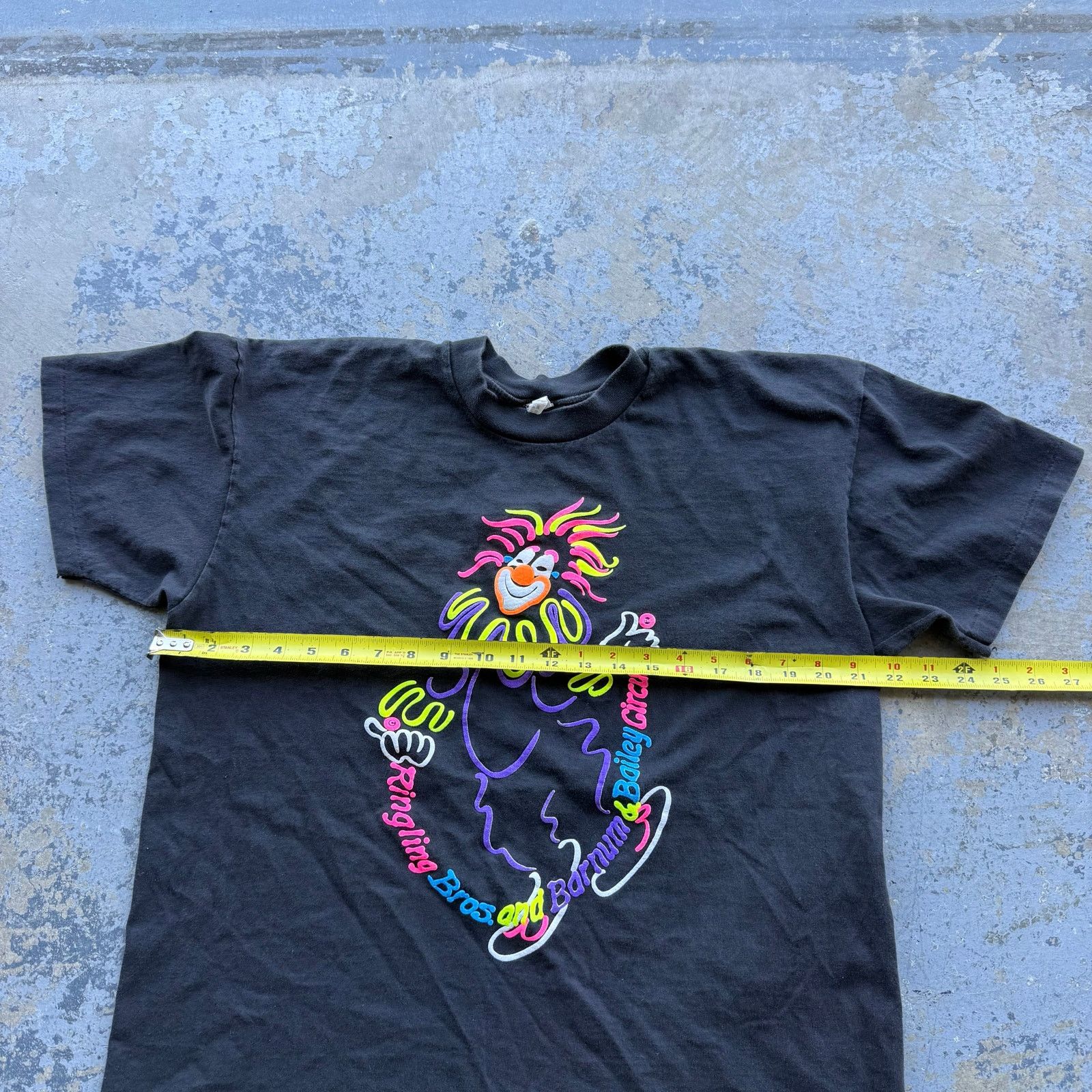 Vintage Vintage Ringling Bros And Barnum Bailey Circus Tee One Size Size US L / EU 52-54 / 3 - 6 Thumbnail
