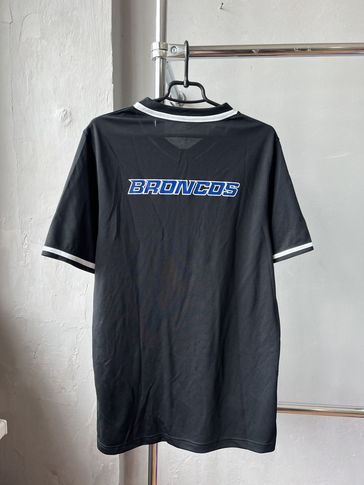 Nike NIKE BOISE STATE BRONCOS BASEBALL JERSEY SHIRT MEN’S NWT NEW Size US M / EU 48-50 / 2 - 12 Thumbnail