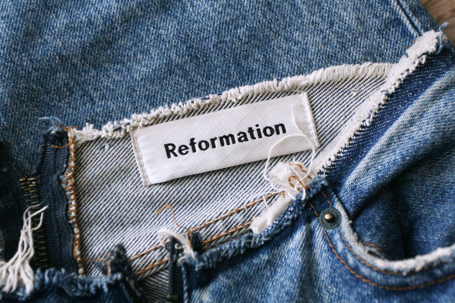 Reformation $149 Reformation Zipper Jean Blue Celtic Jeans distressed Size 26" / US 2 / IT 38 - 5 Thumbnail