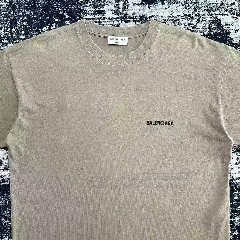Balenciaga Balenciaga Alphabet Logo Short Sleeve T-Shirt Light Brown Size US L / EU 52-54 / 3 - 2 Thumbnail