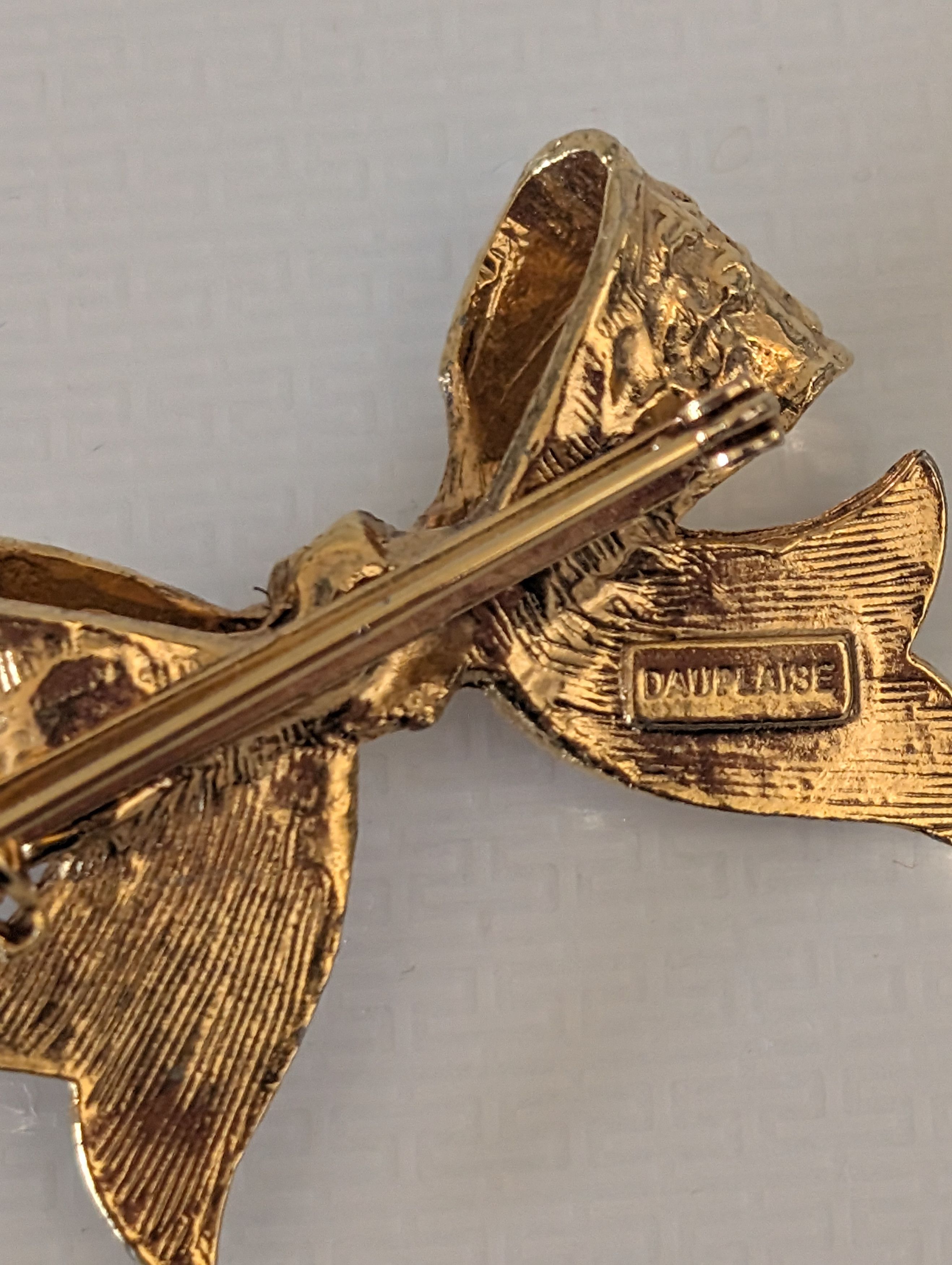 Other Carol Dauplaise Vintage Gold-Tone Filigree Bow Brooch Size ONE SIZE - 6 Thumbnail
