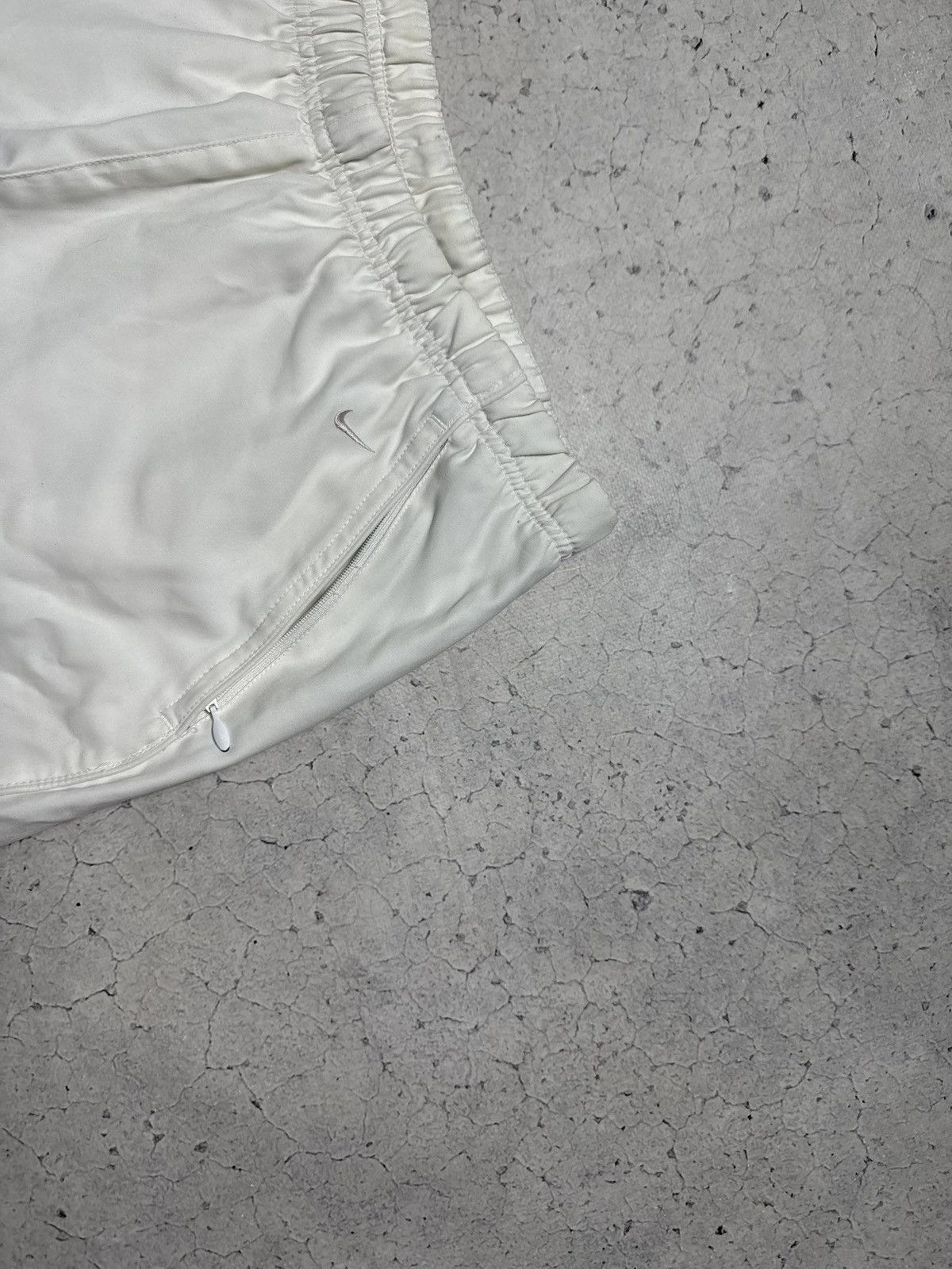 Nike Nike Vintage Nylon White Track Pants Swoosh Drill TN Size US 30 / EU 46 - 3 Thumbnail