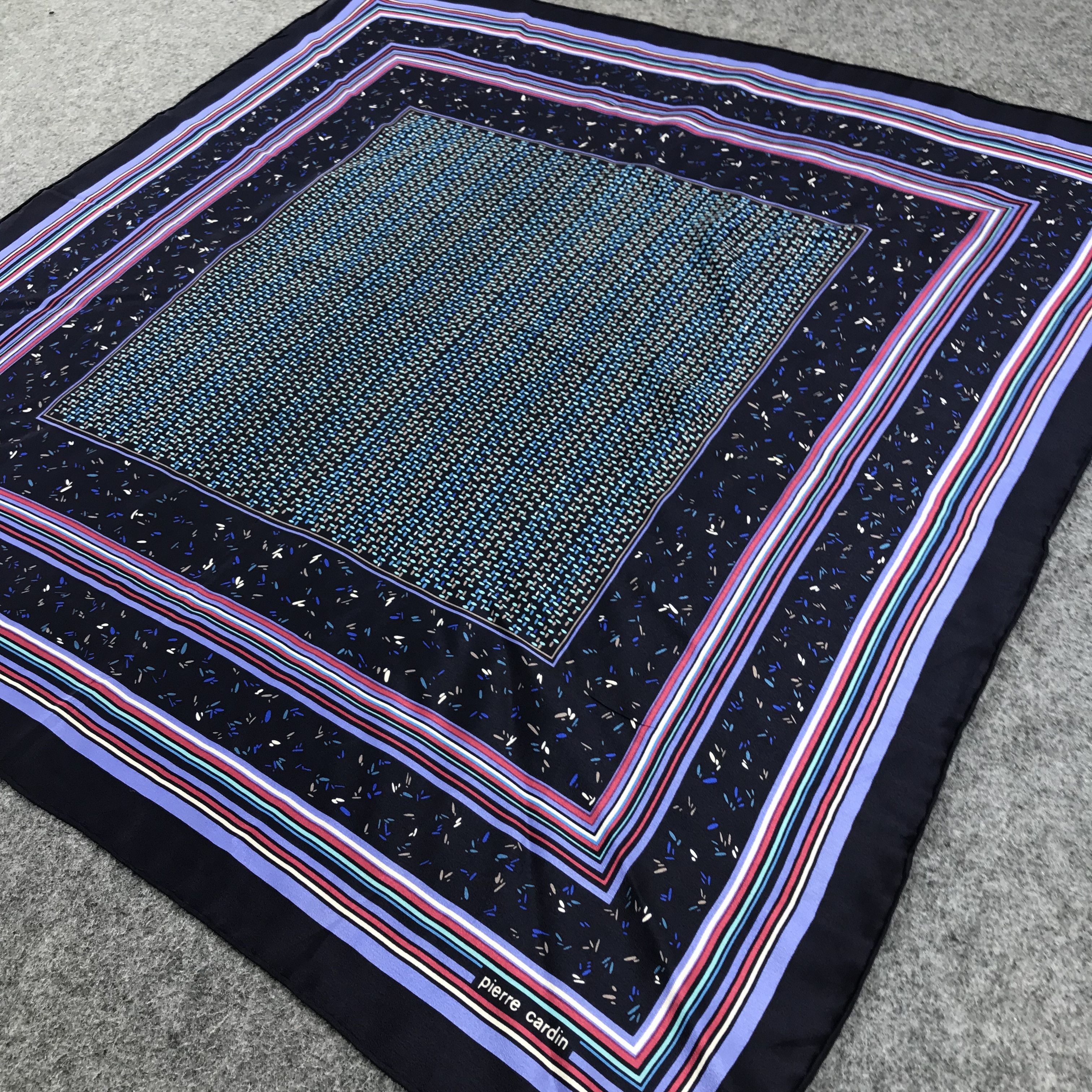 Pierre Cardin Vintage Pierre Cardin Silk Scarf M149 Size ONE SIZE - 4 Thumbnail