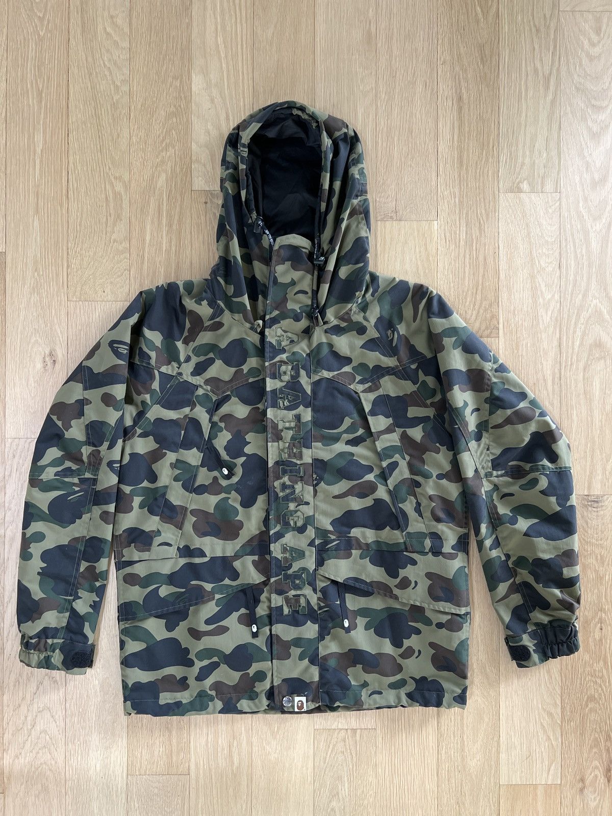 Bape Camouflage parka Size US L / EU 52-54 / 3 - 1 Thumbnail