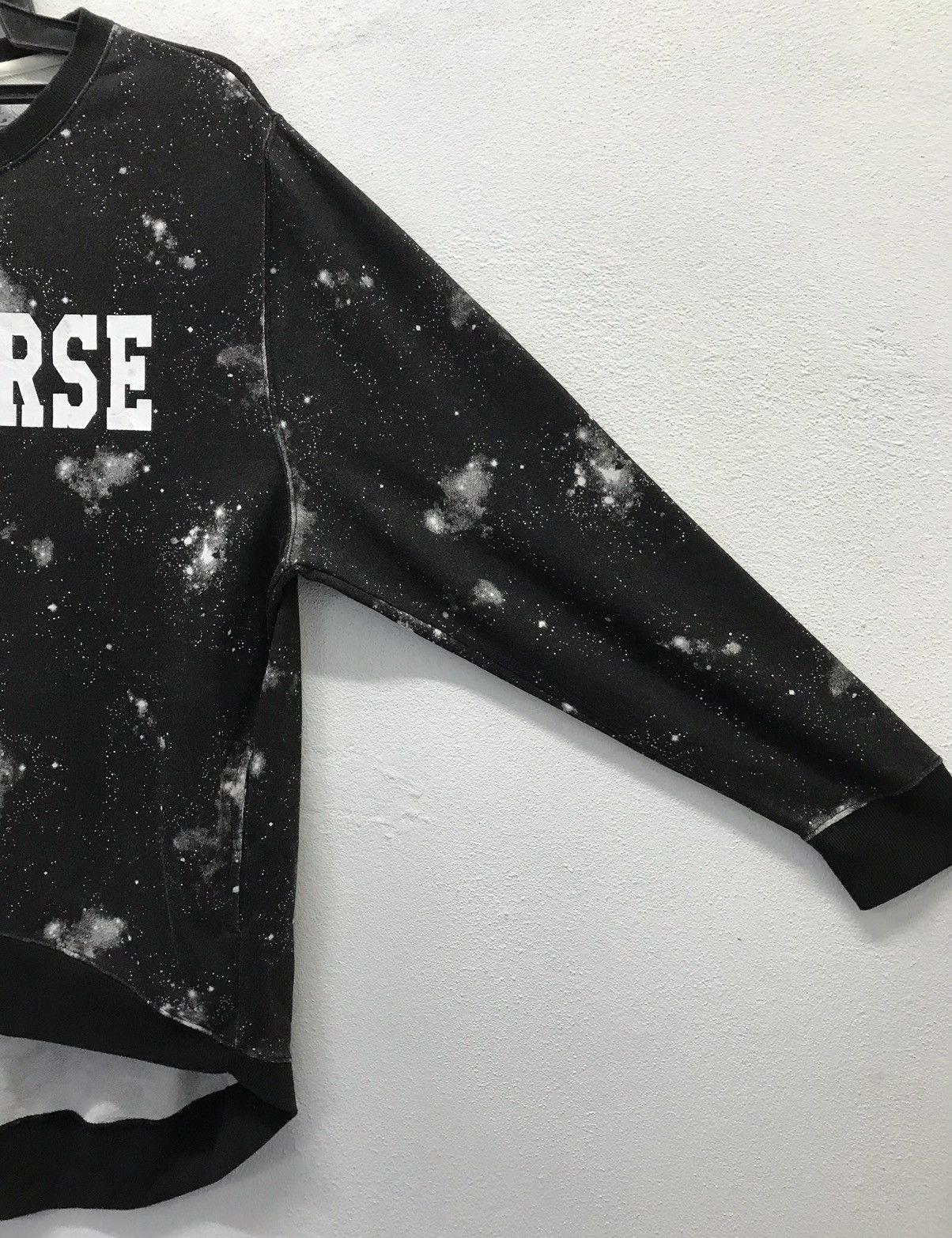Vintage Vintage The Utility Company Universe Sweatshirt Size US L / EU 52-54 / 3 - 4 Thumbnail