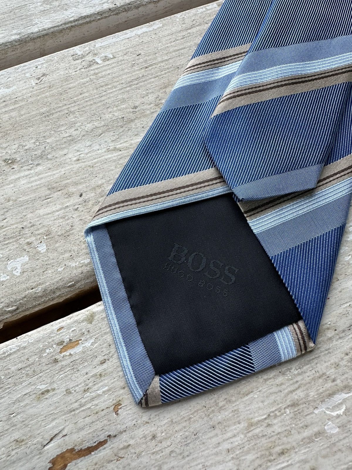 Designer × Hugo Boss 🚨RARE Hugo Boss Tie old money style Burgundy luxury monogram Size ONE SIZE - 2 Thumbnail