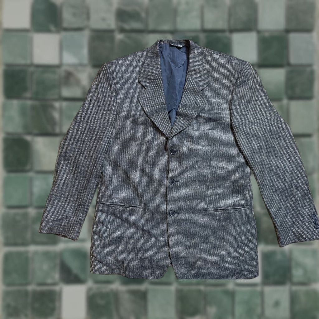 Vintage Lessona Suit Jacket Mens 40 Blue Silk Wool Made in Italy 2-Button Notch Lapel Jacket Front 2 Piece Regular Size 40 Mens Blue Black? Size 40R - 1 Thumbnail