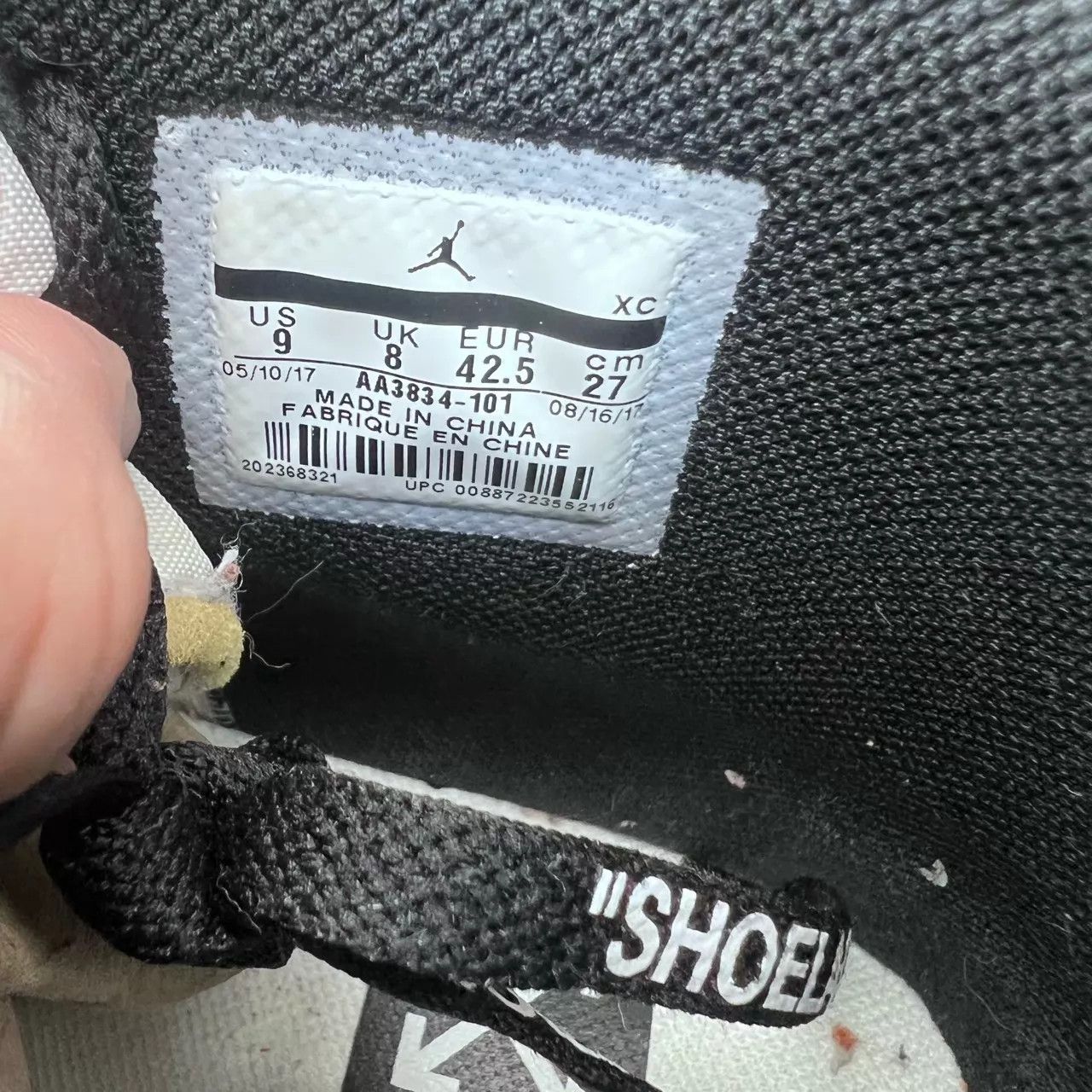 Off-White Off-White x AJ1 Chicago 42.5 Worn 2x CH2993 Size US 9.5 / EU 42-43 - 7 Thumbnail