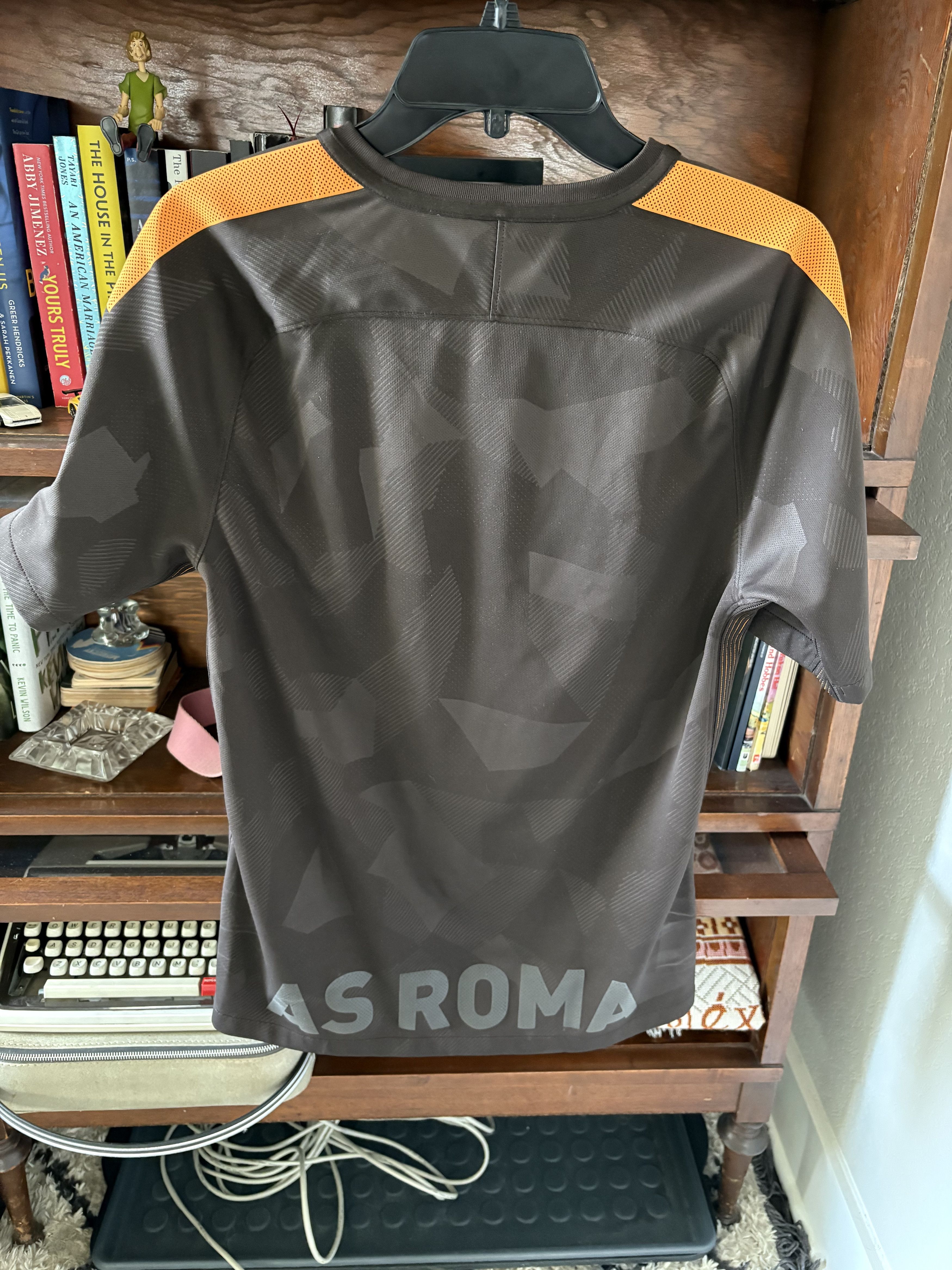 Nike AS Roma Third Kit 2017/18 Size US S / EU 44-46 / 1 - 2 Thumbnail