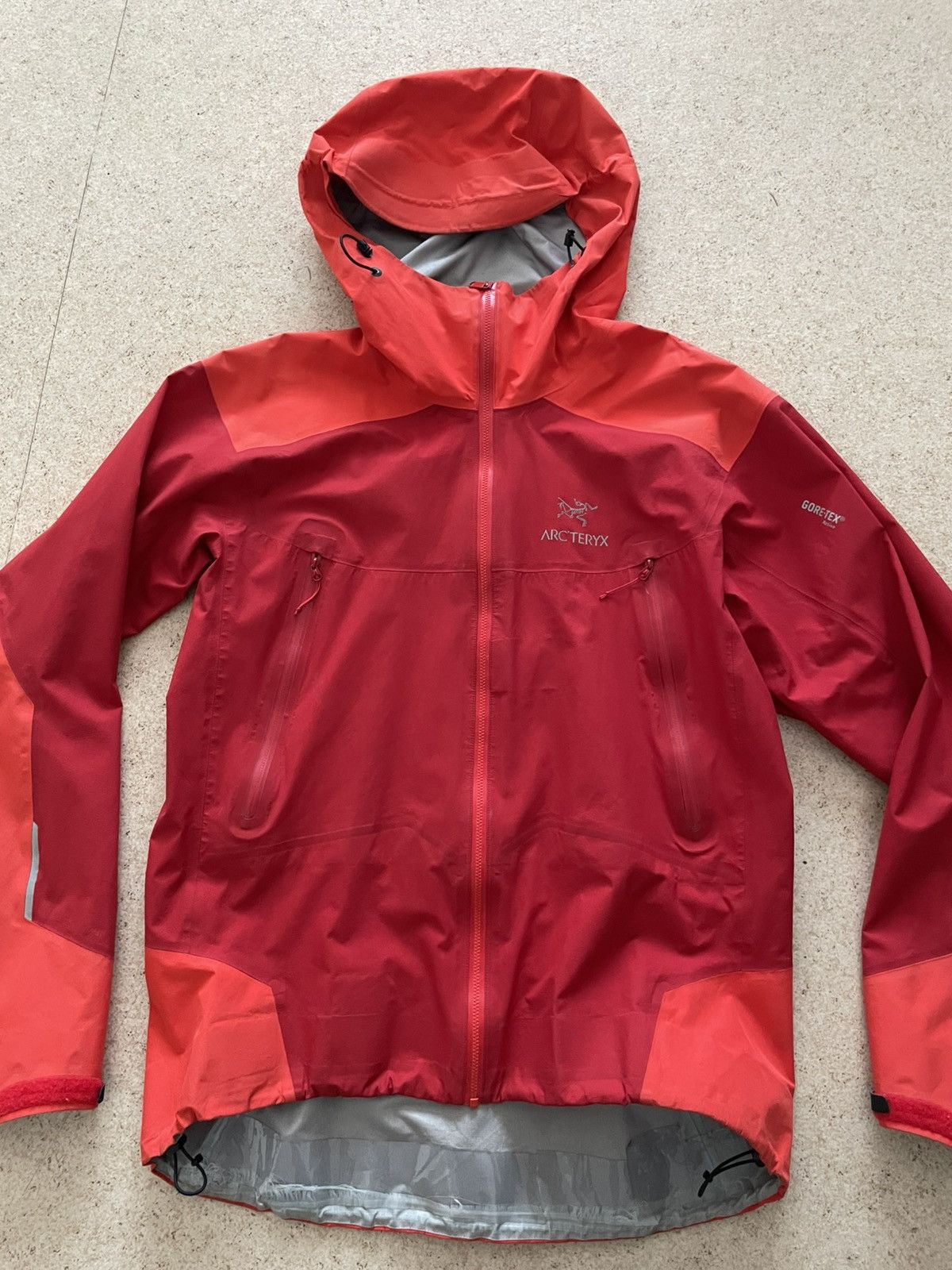 Arc'teryx Arc’teryx Alpha Comp Jacket Reflective Logo Size US L / EU 52-54 / 3 - 3 Thumbnail